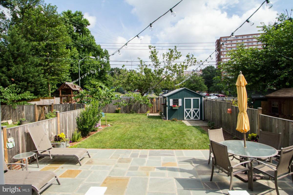 ADDISON HEIGHTS - Residential