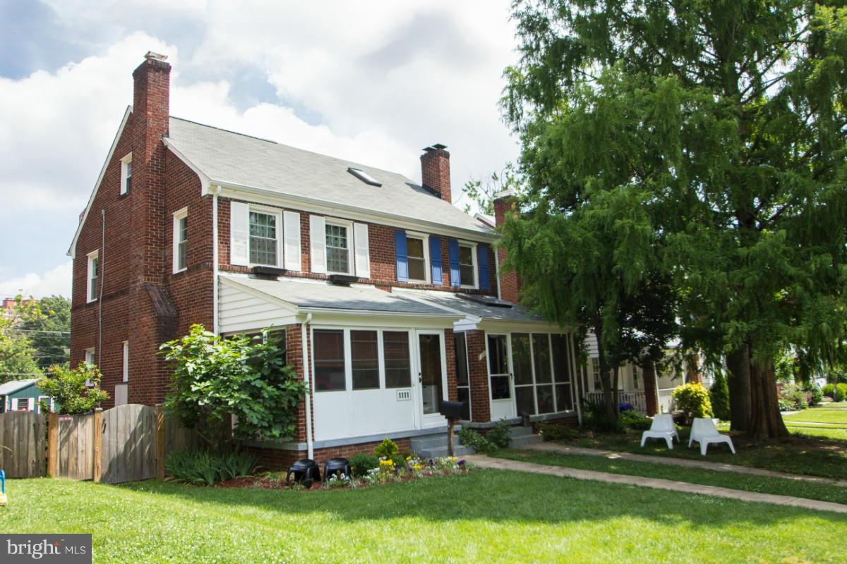 ADDISON HEIGHTS - Residential