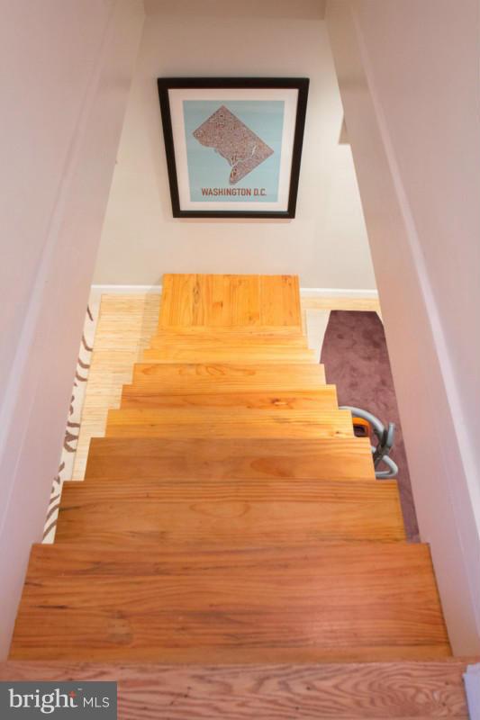 ADDISON HEIGHTS - Residential