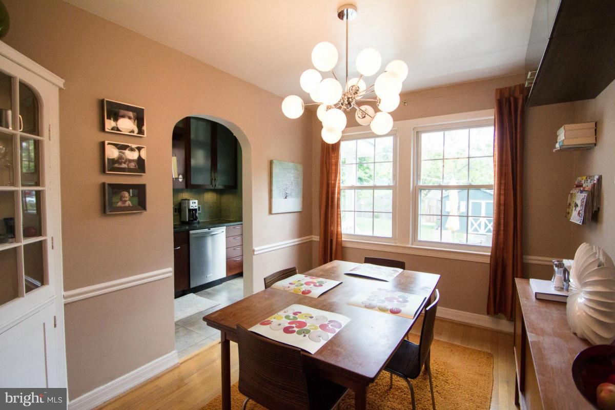 ADDISON HEIGHTS - Residential