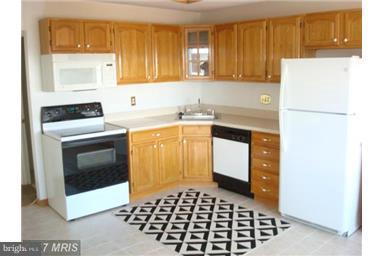 HICKORY HILLS - Residential