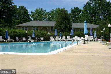 HICKORY HILLS - Residential