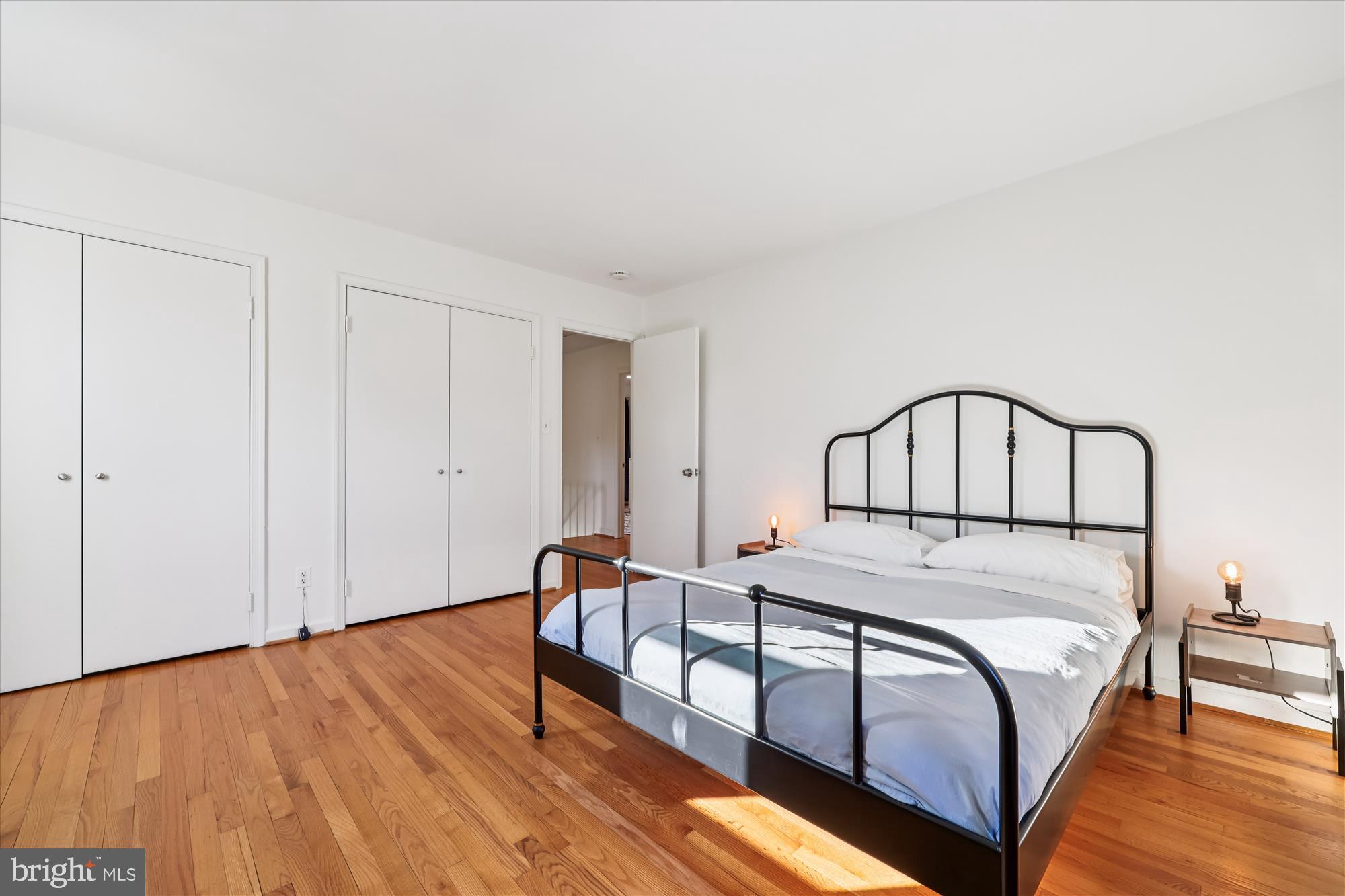 POTOMAC OUTSIDE - Residential