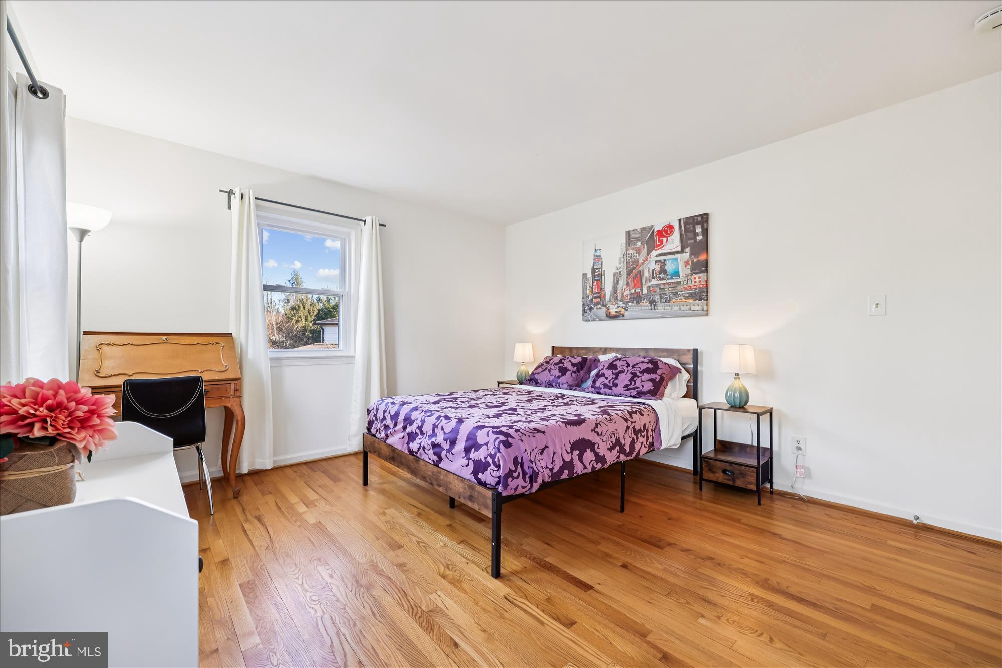 POTOMAC OUTSIDE - Residential