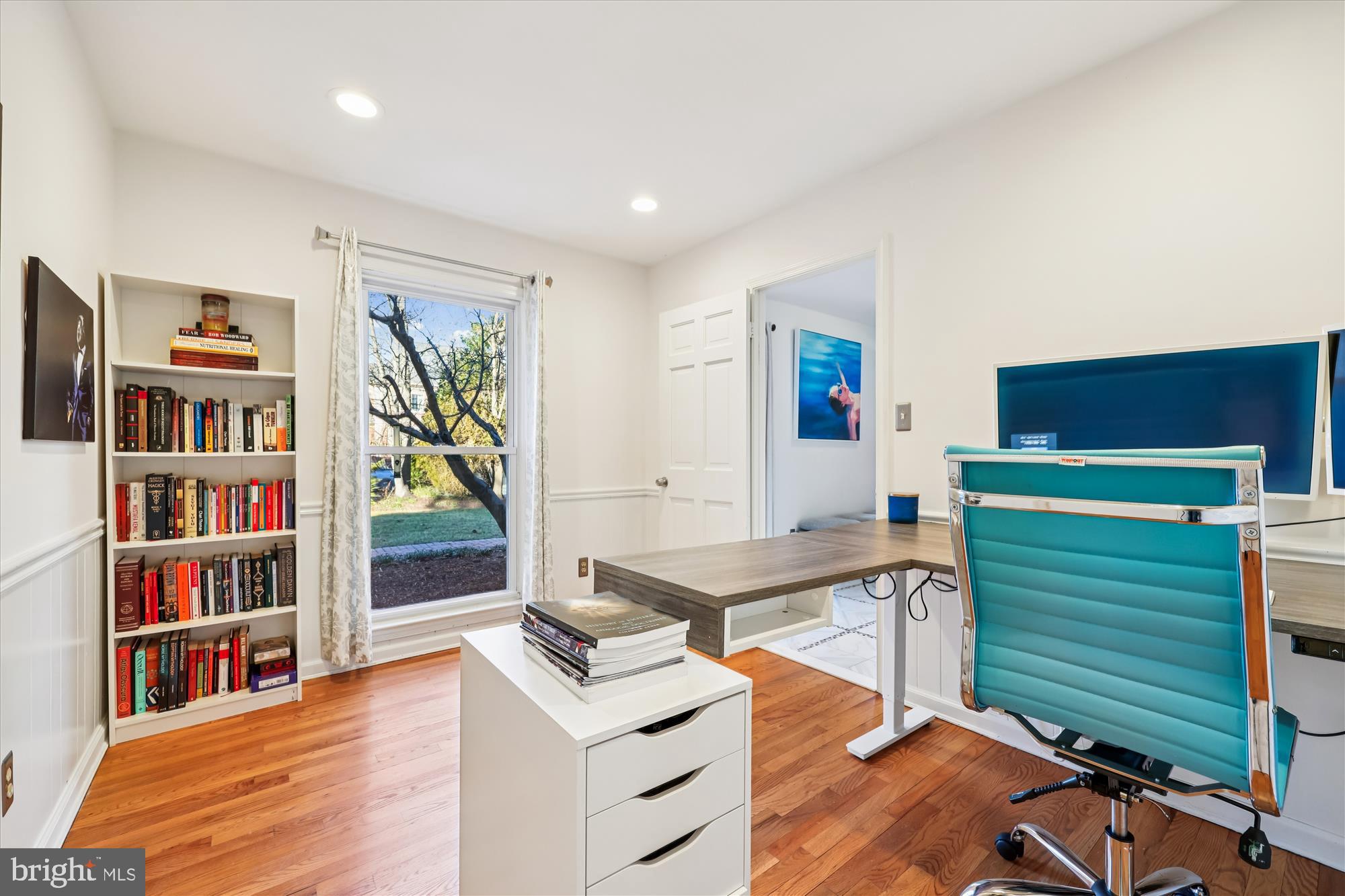 POTOMAC OUTSIDE - Residential