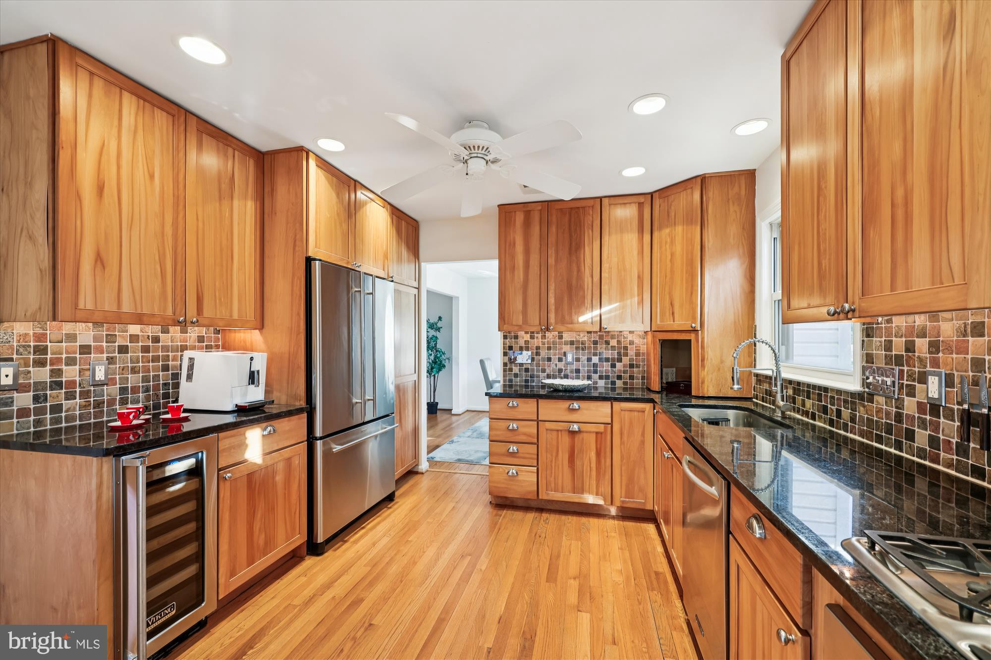 POTOMAC OUTSIDE - Residential