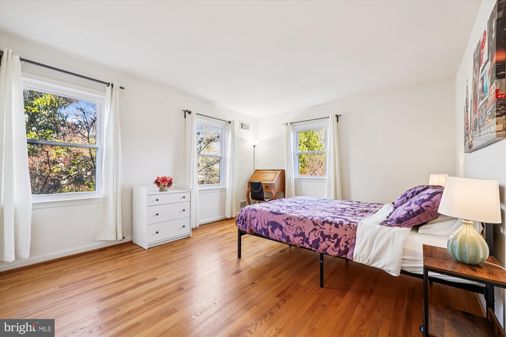 POTOMAC OUTSIDE - Residential