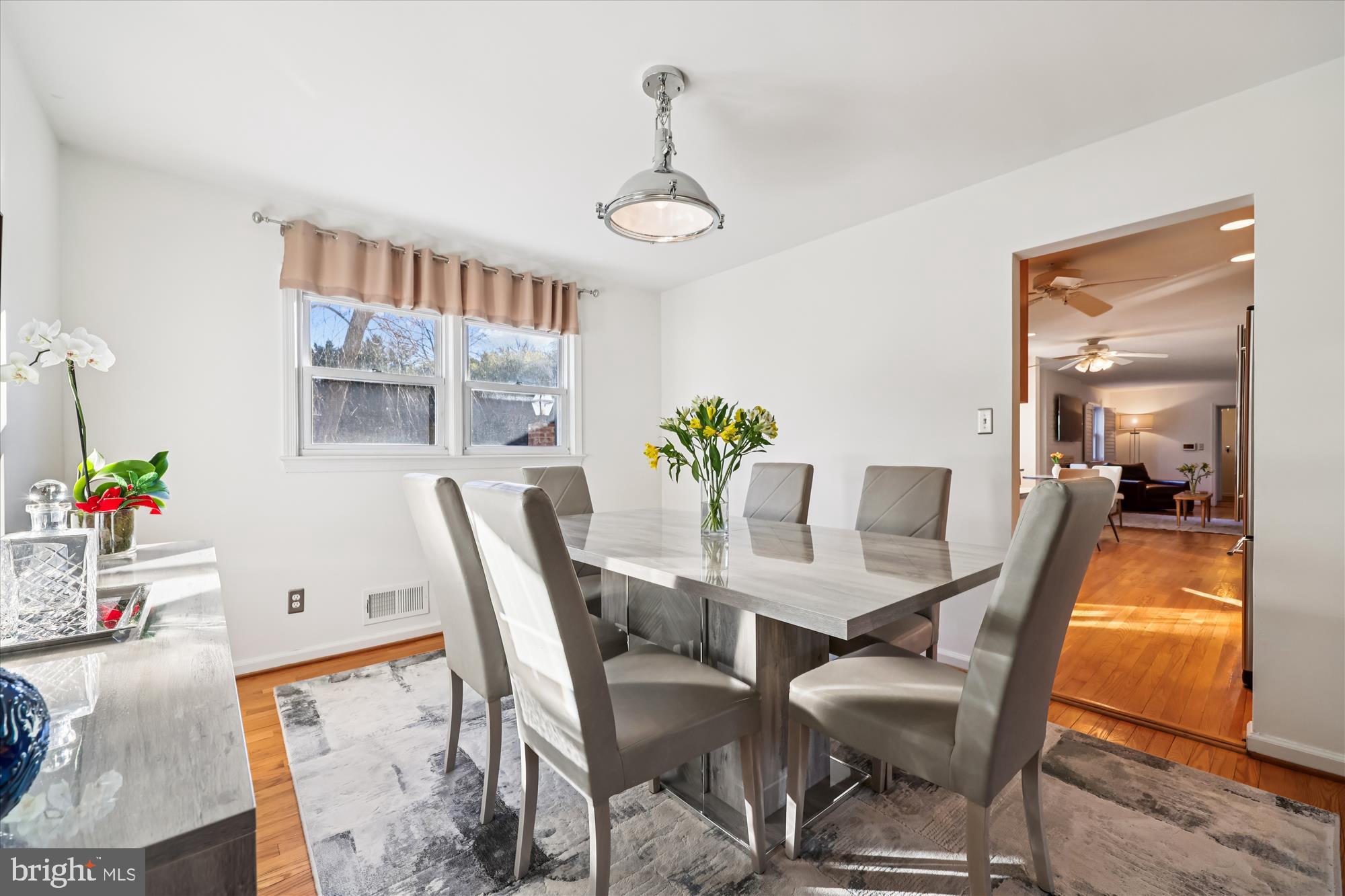 POTOMAC OUTSIDE - Residential