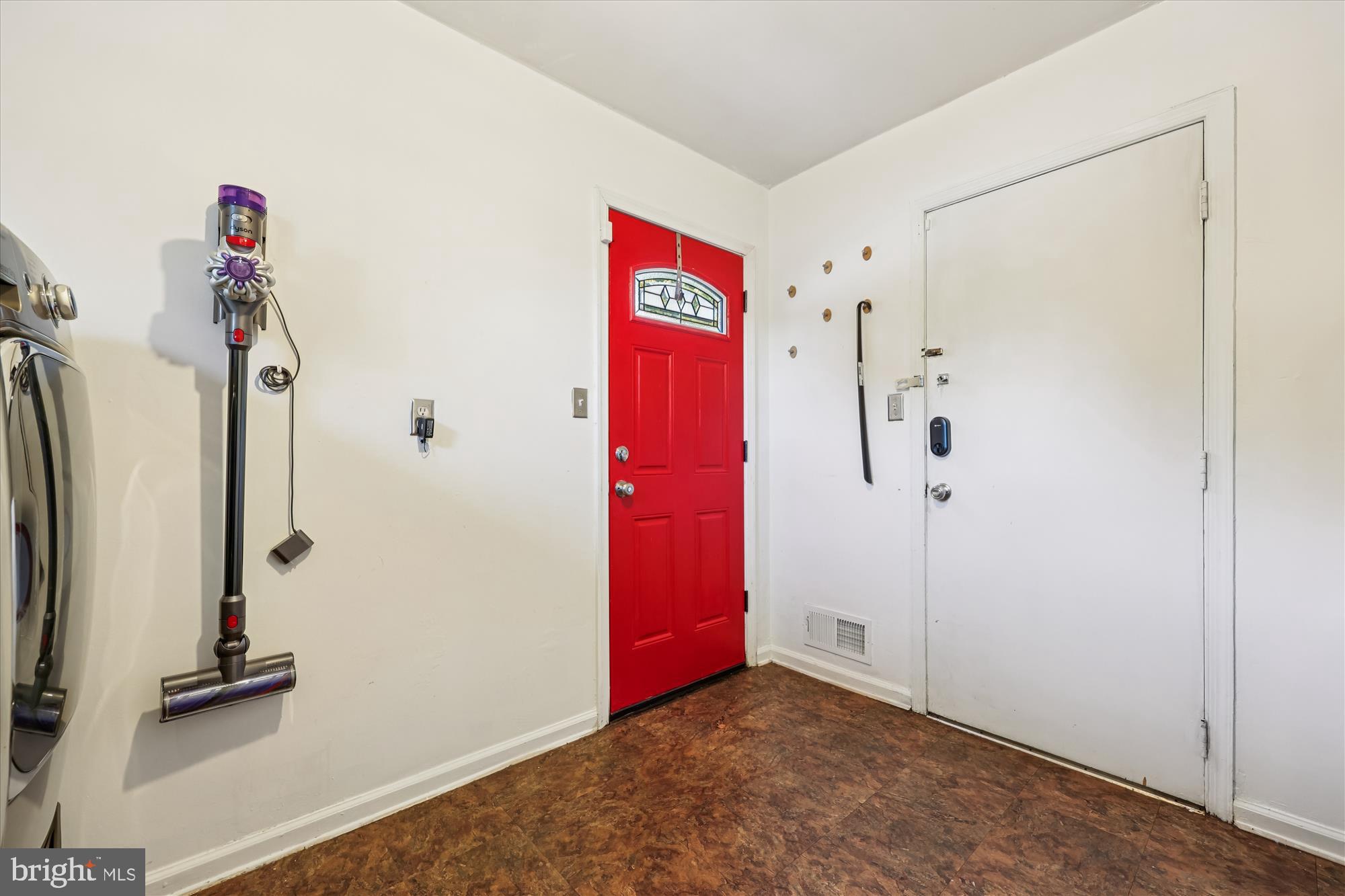 POTOMAC OUTSIDE - Residential