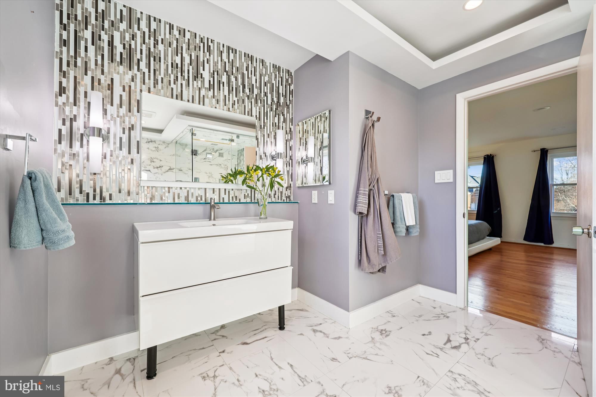 POTOMAC OUTSIDE - Residential