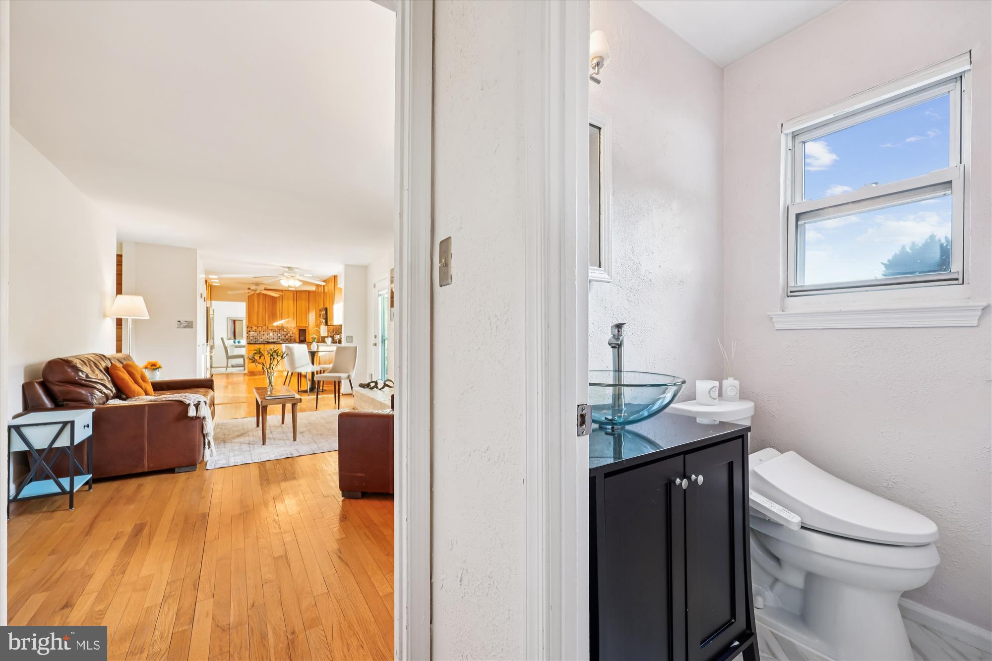 POTOMAC OUTSIDE - Residential