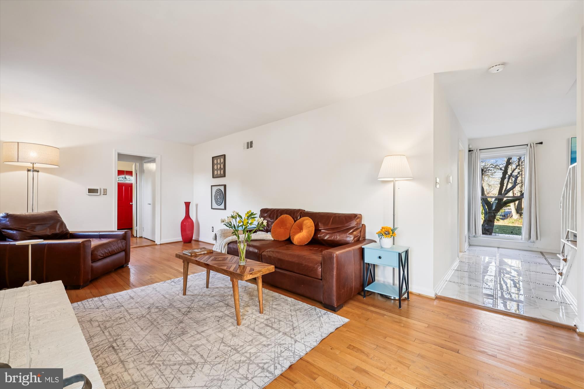 POTOMAC OUTSIDE - Residential