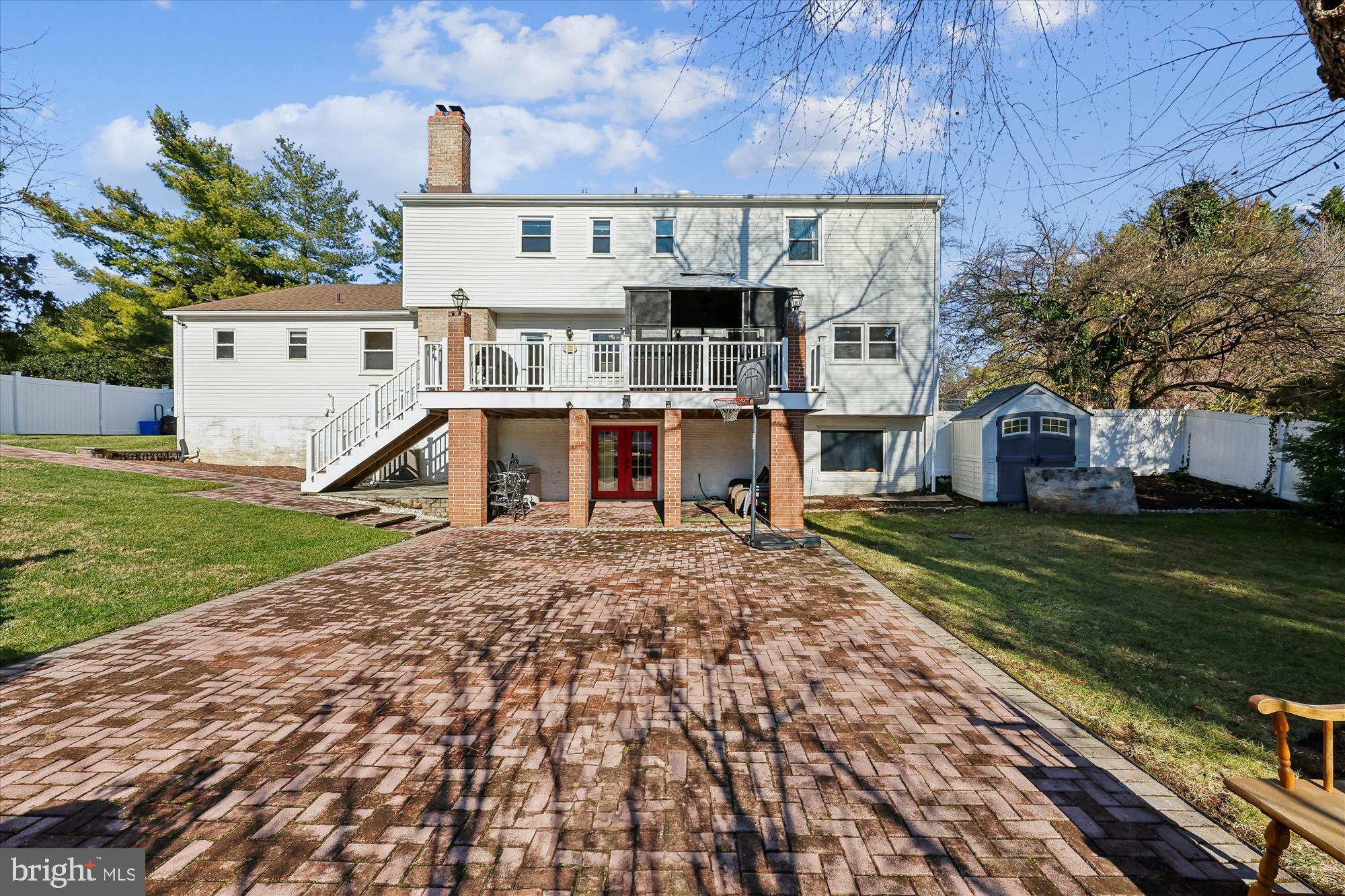 POTOMAC OUTSIDE - Residential