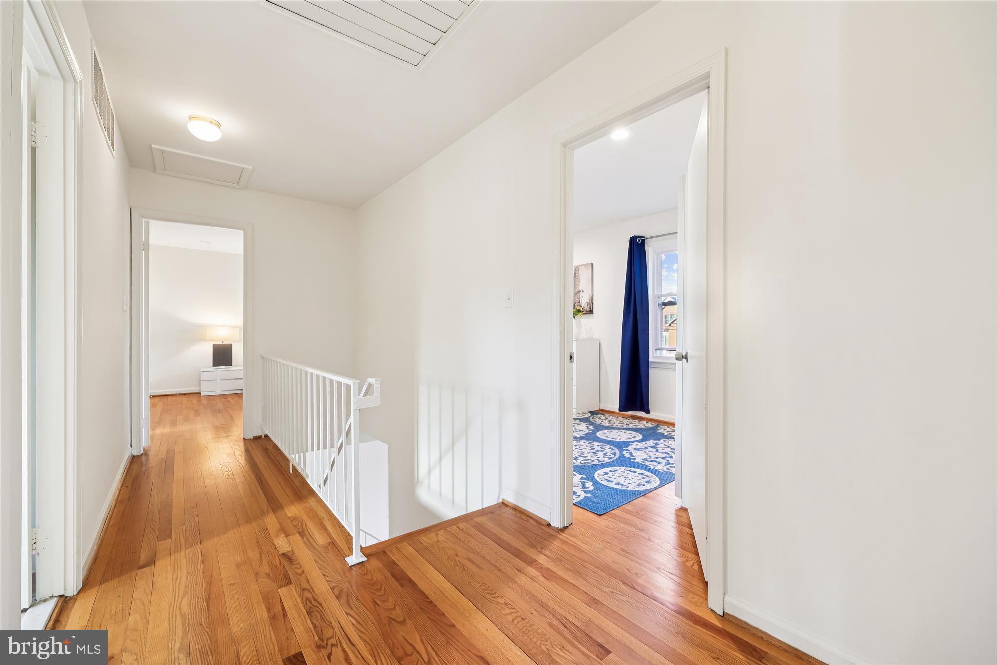 POTOMAC OUTSIDE - Residential