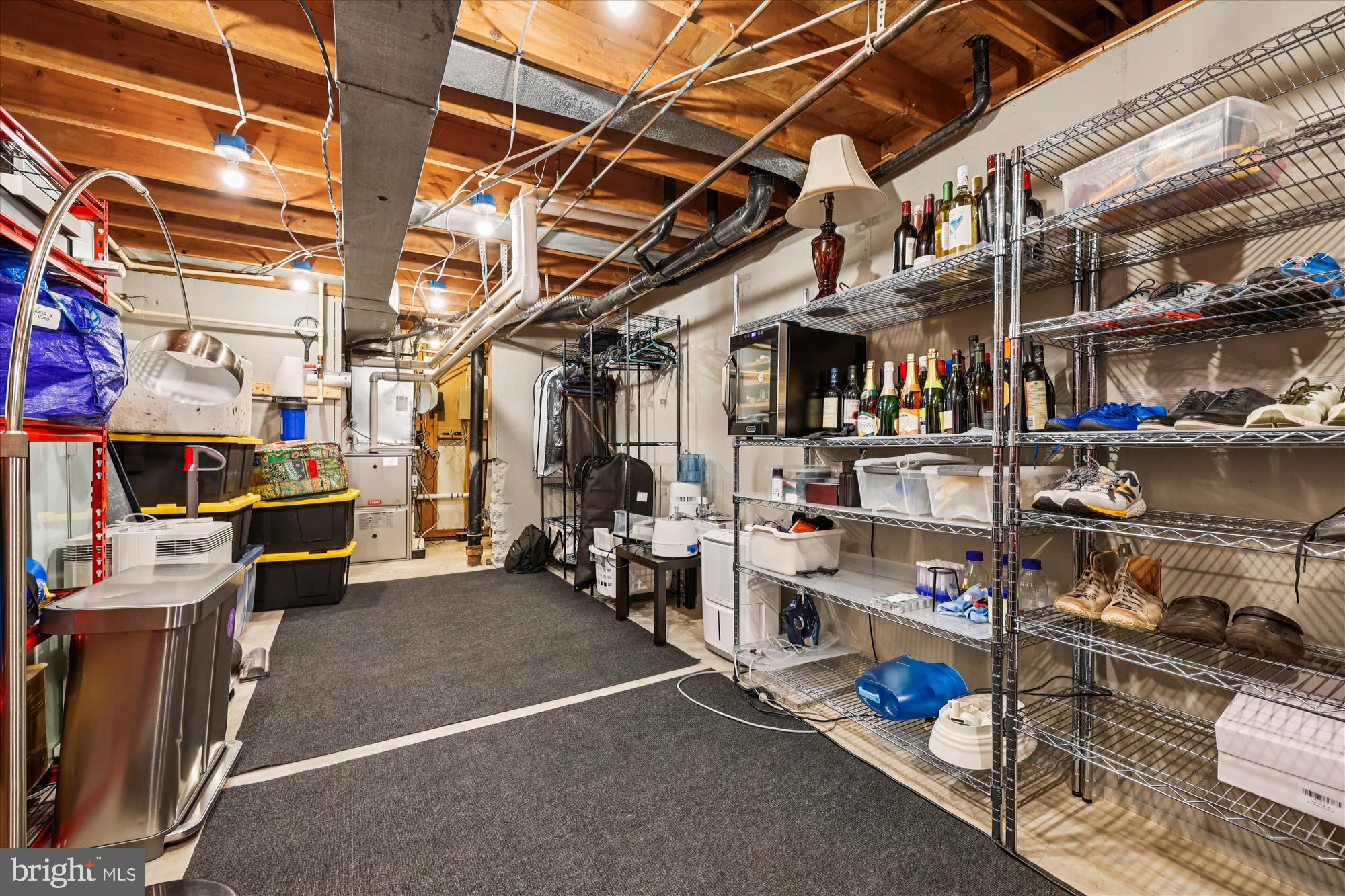 POTOMAC OUTSIDE - Residential