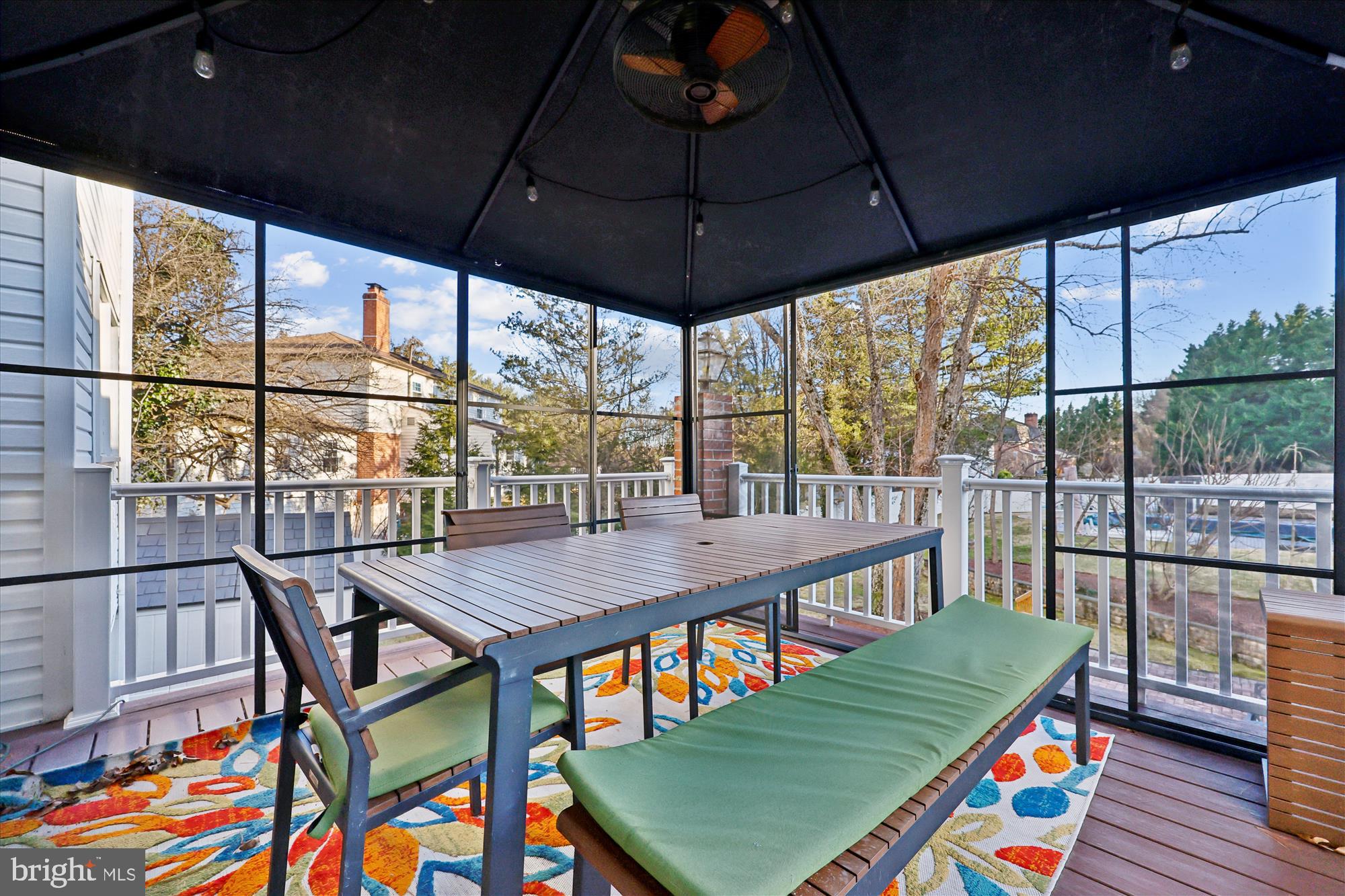 POTOMAC OUTSIDE - Residential