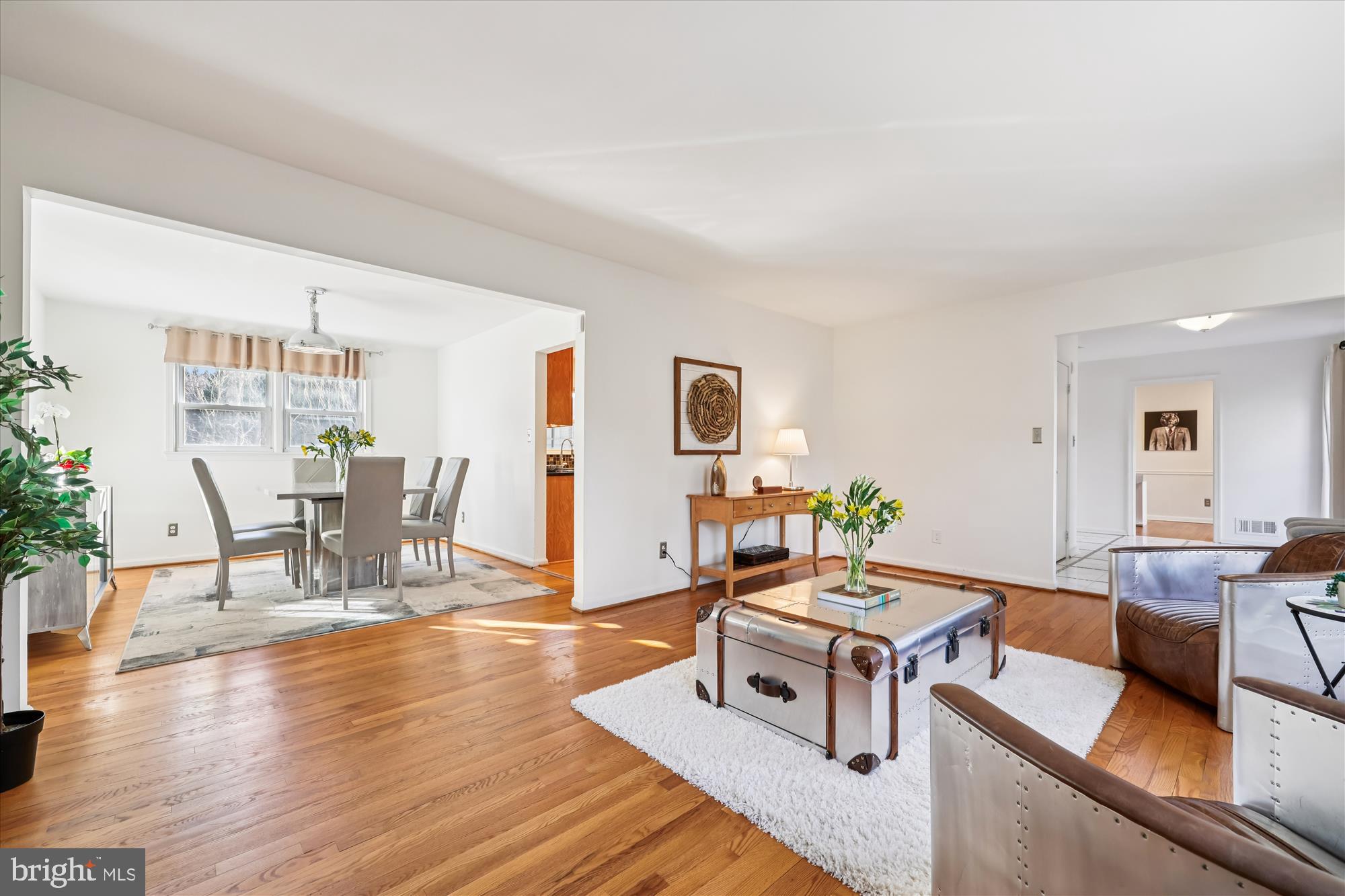 POTOMAC OUTSIDE - Residential