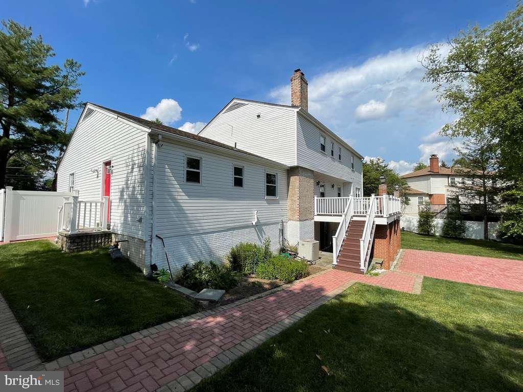 POTOMAC OUTSIDE - Residential