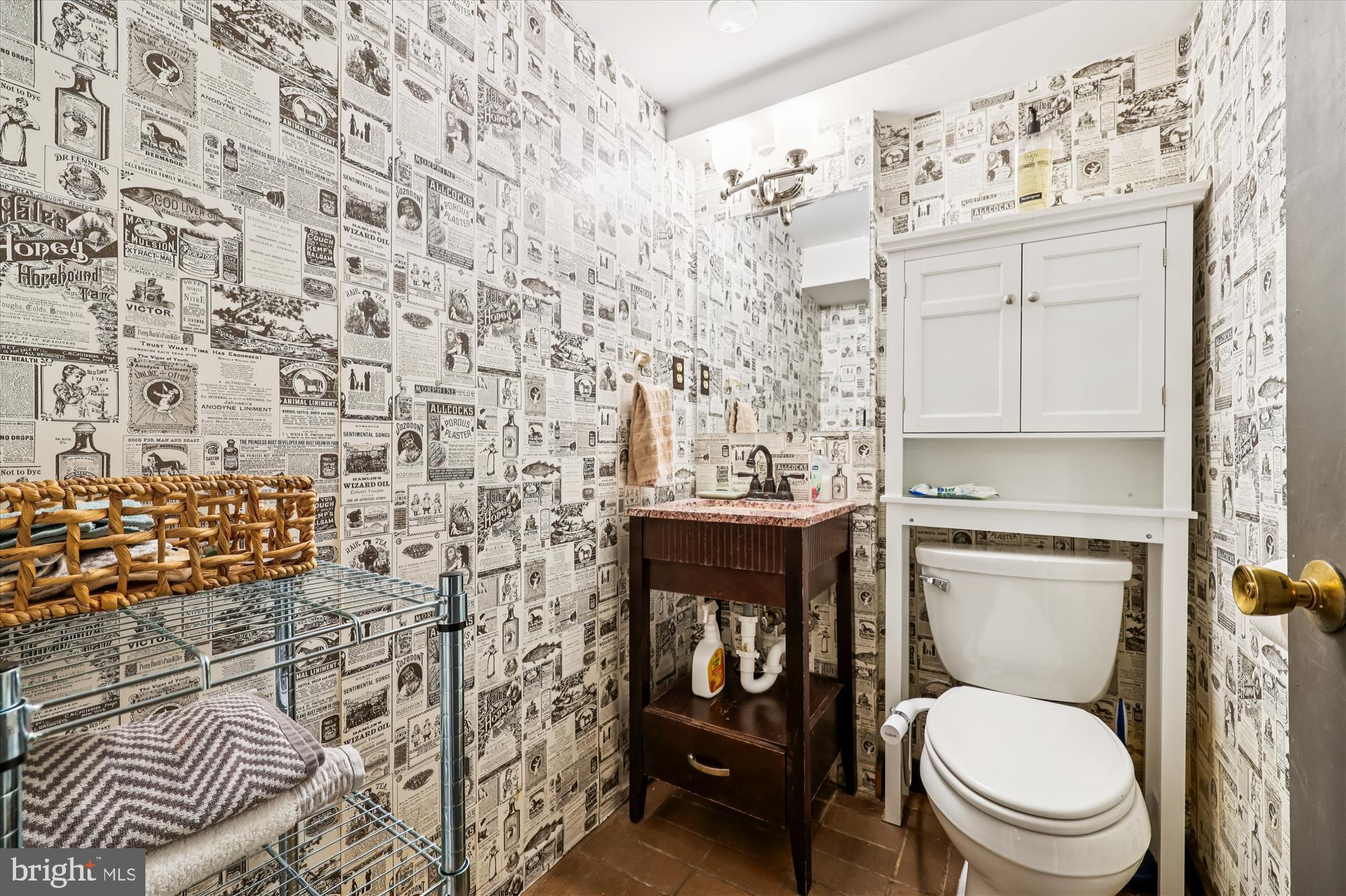 POTOMAC OUTSIDE - Residential