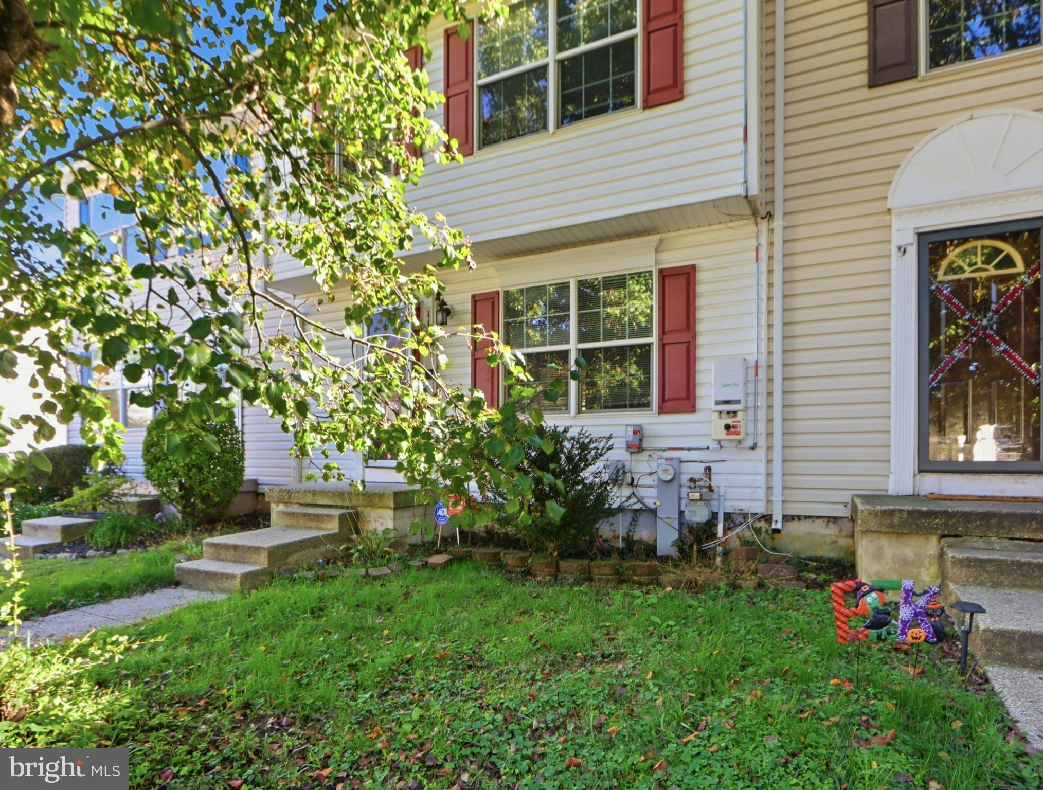 11 WINLO COURT