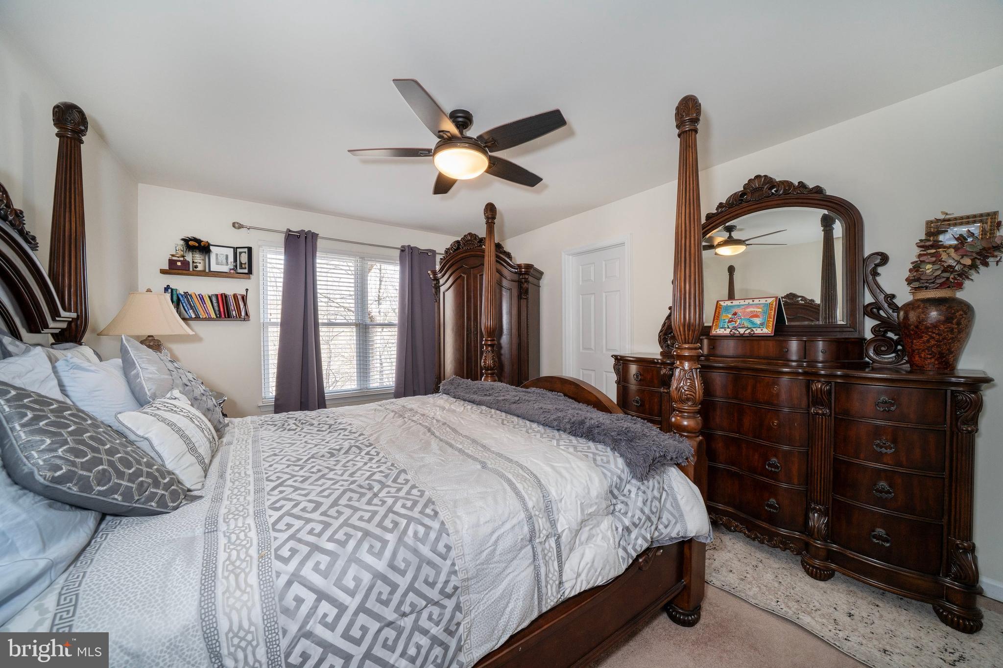 LINDEN WAY - Residential