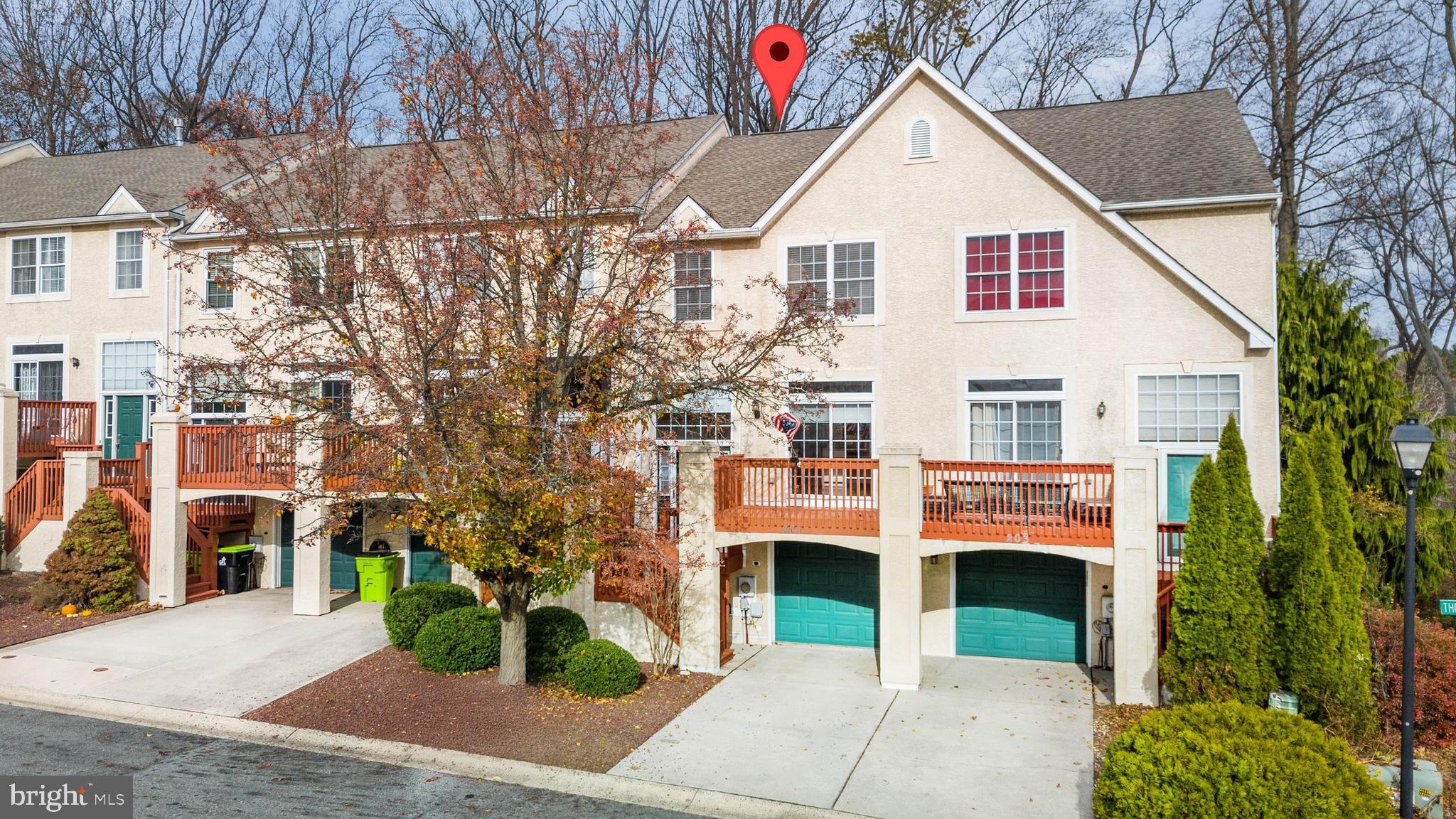 LINDEN WAY - Residential