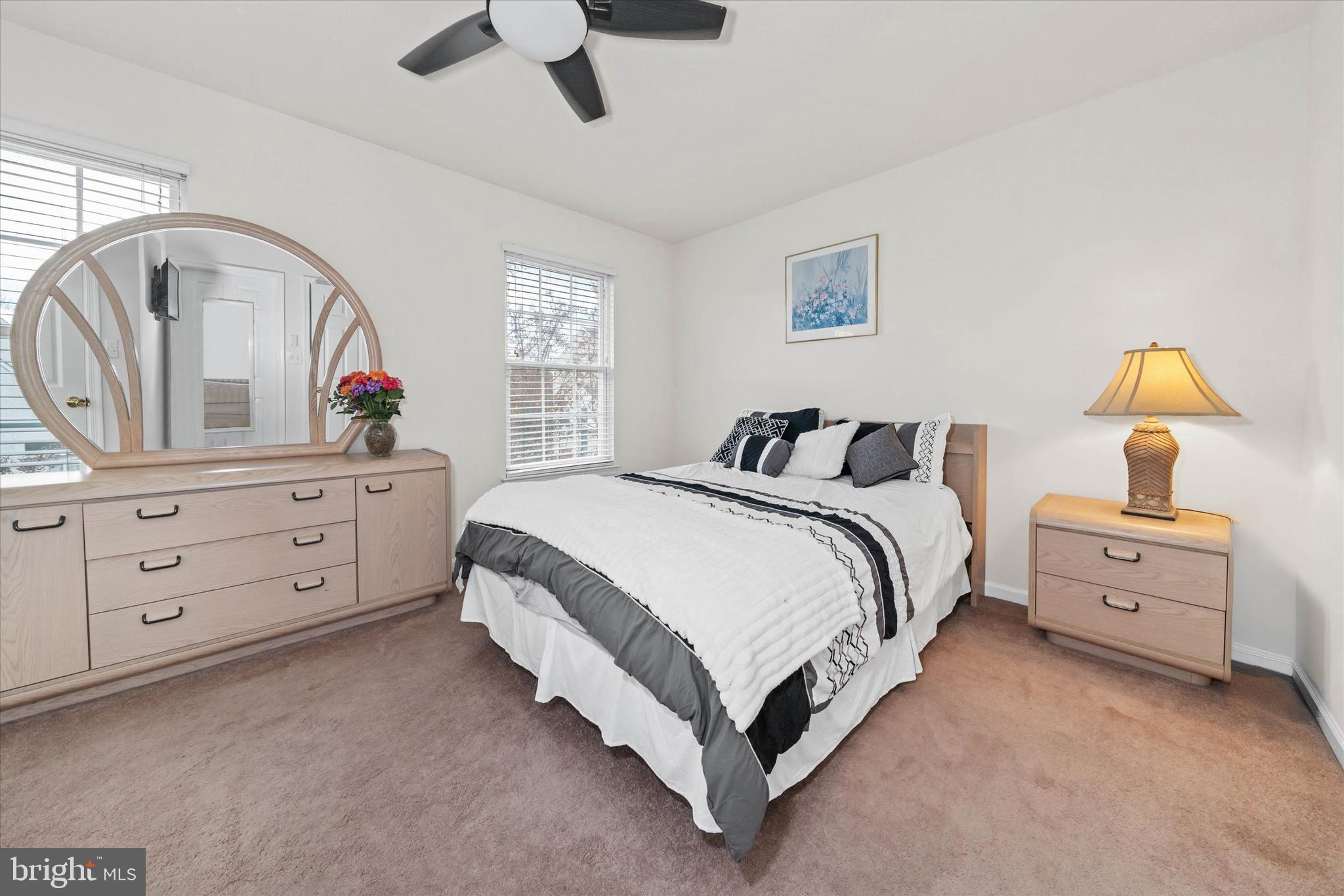 LINDEN WAY - Residential