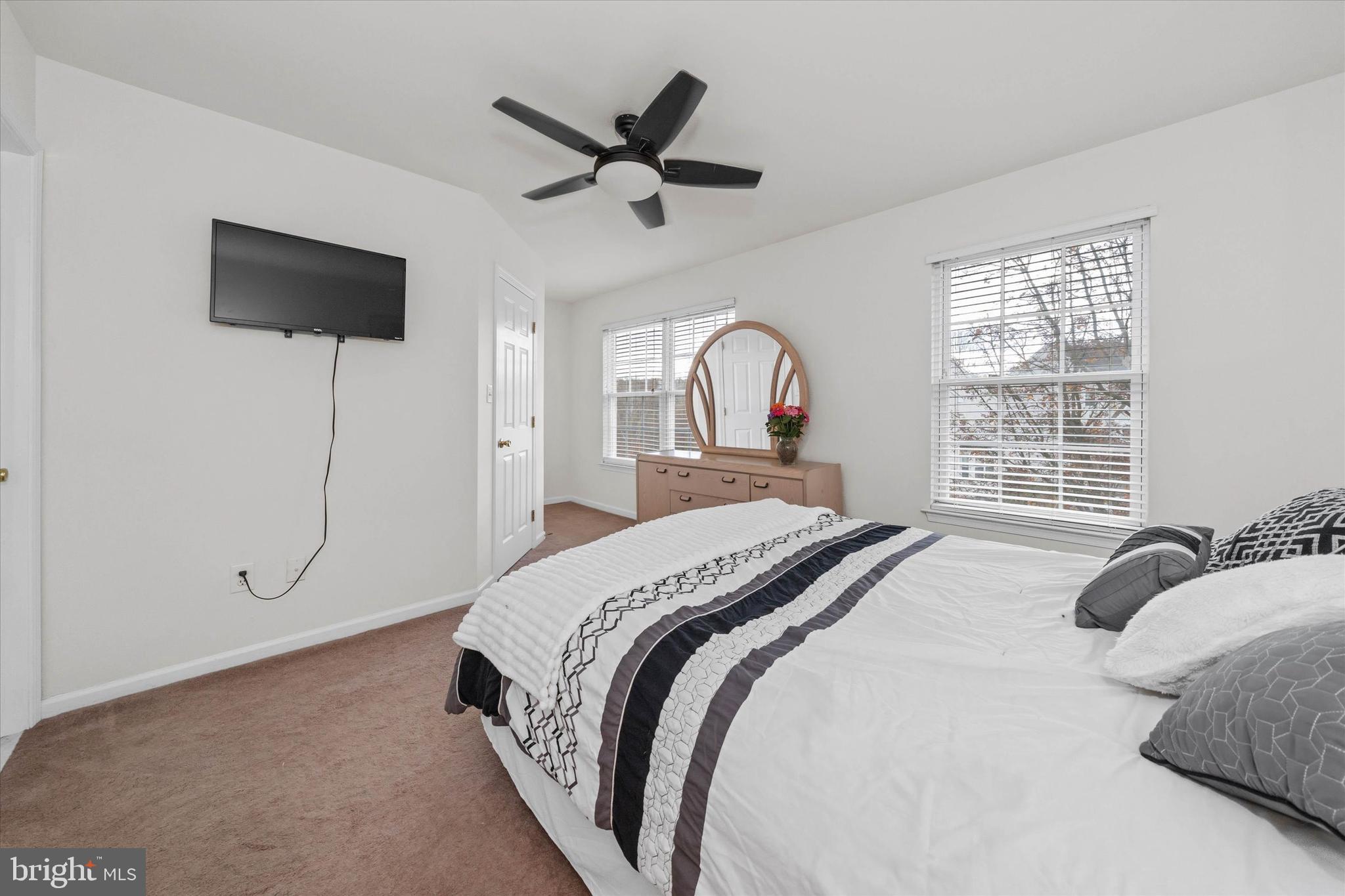 LINDEN WAY - Residential