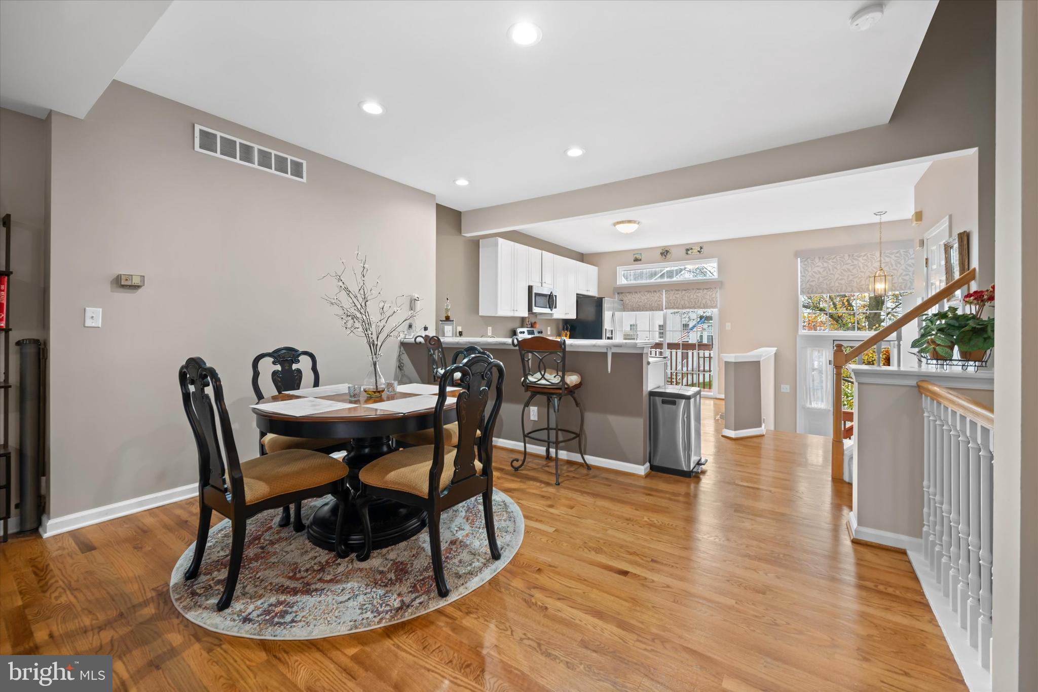 LINDEN WAY - Residential