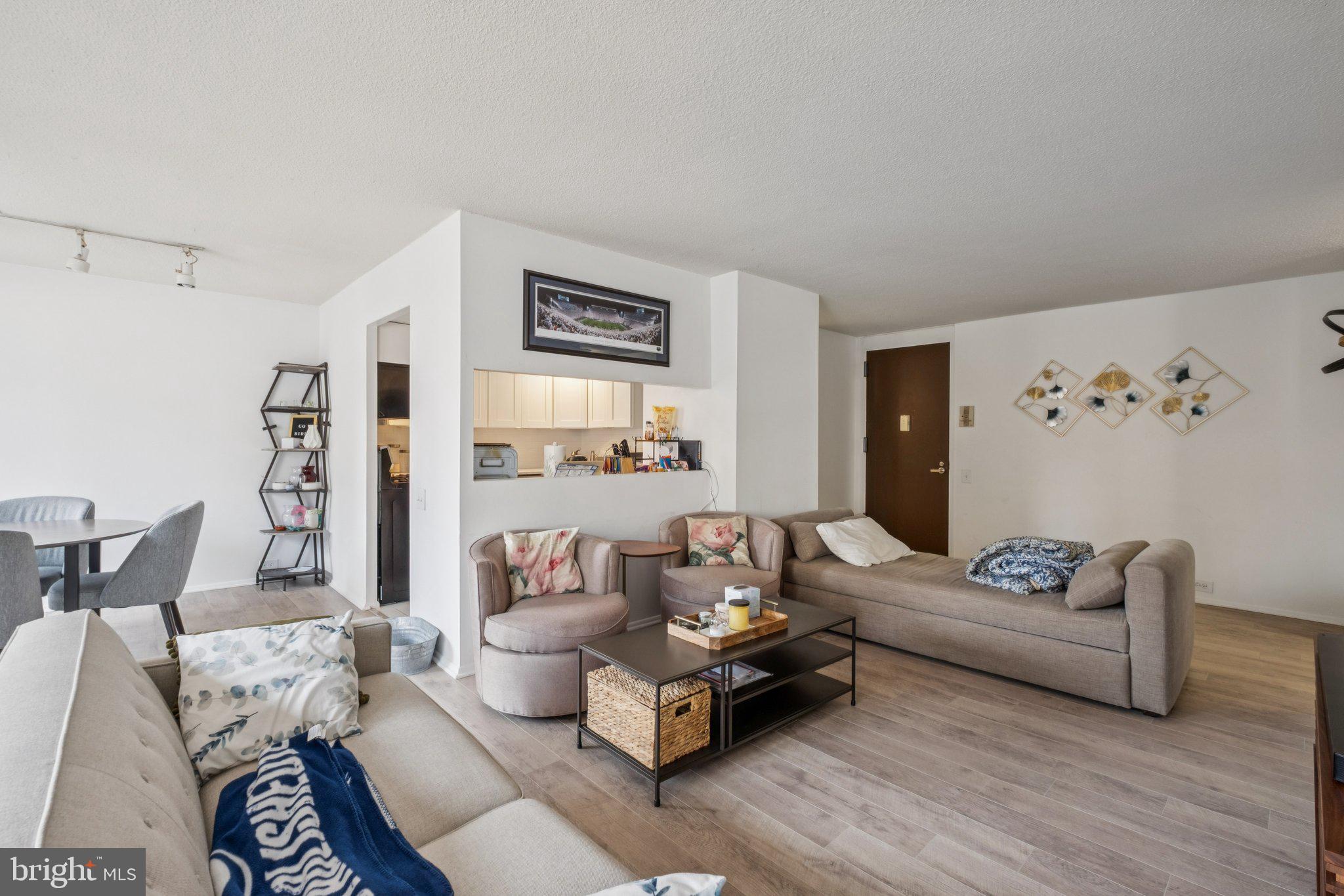 1326 SPRUCE STREET 42 903