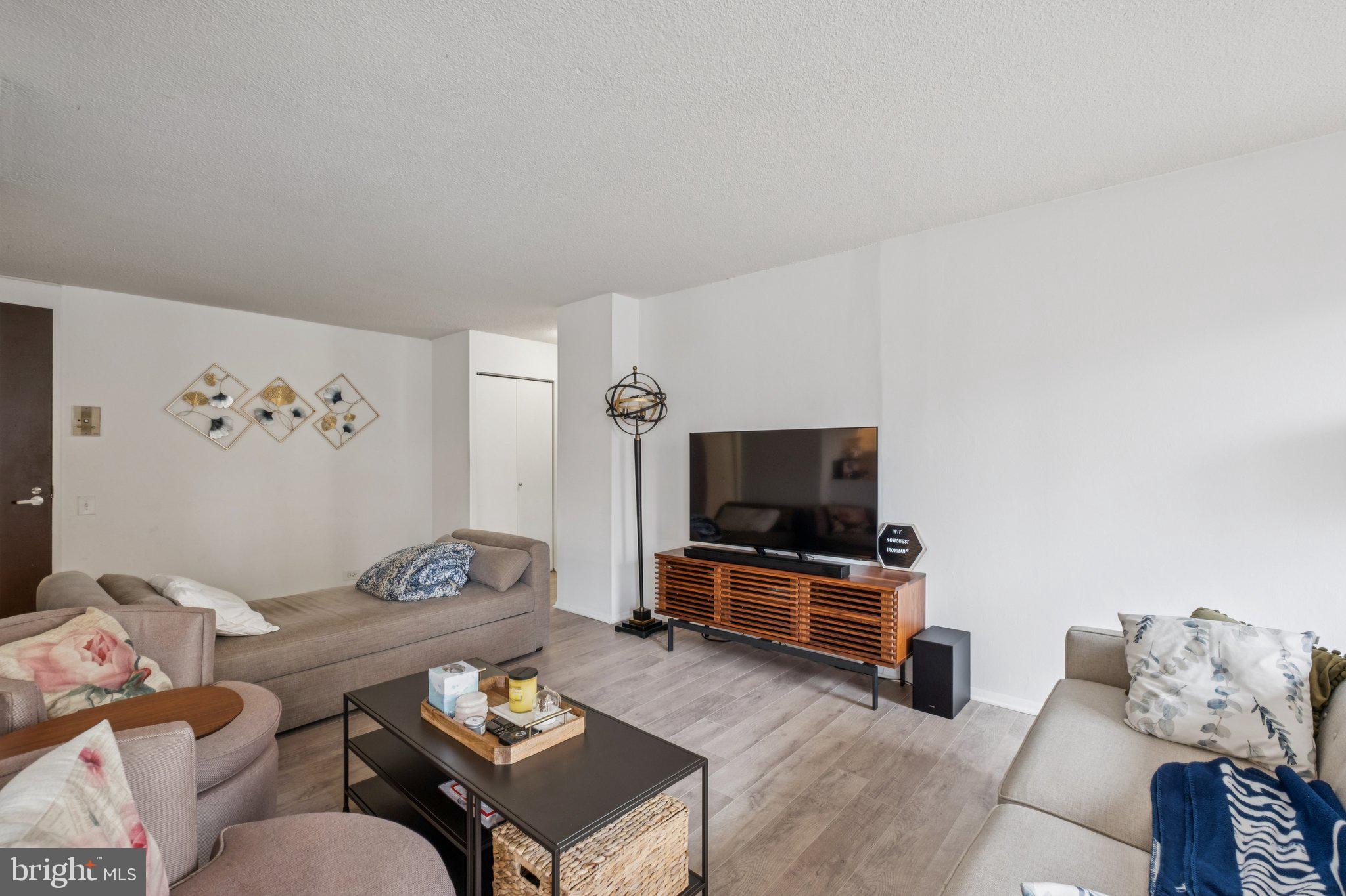 1326 SPRUCE STREET 42 903