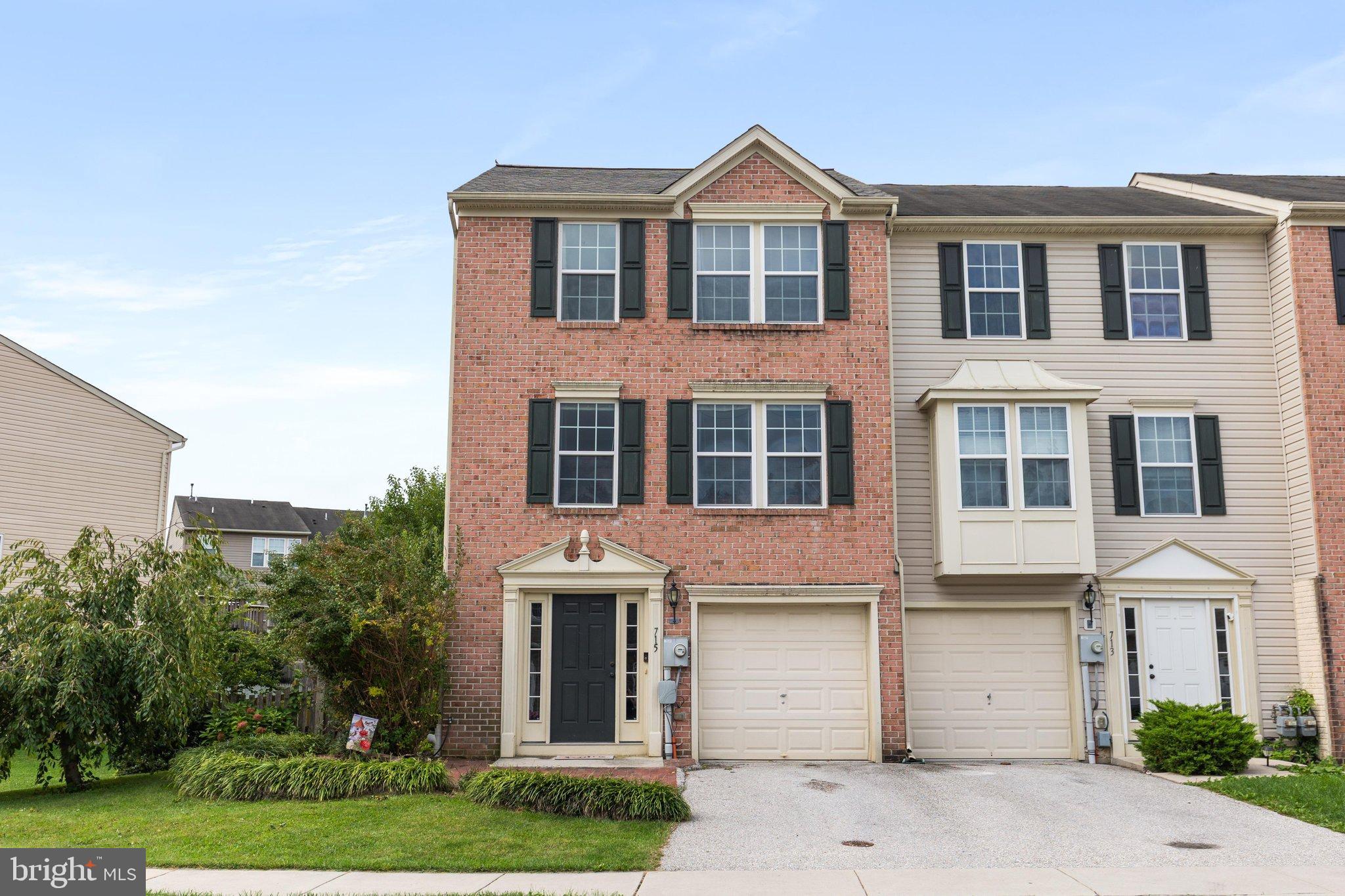 715 GRANT DRIVE