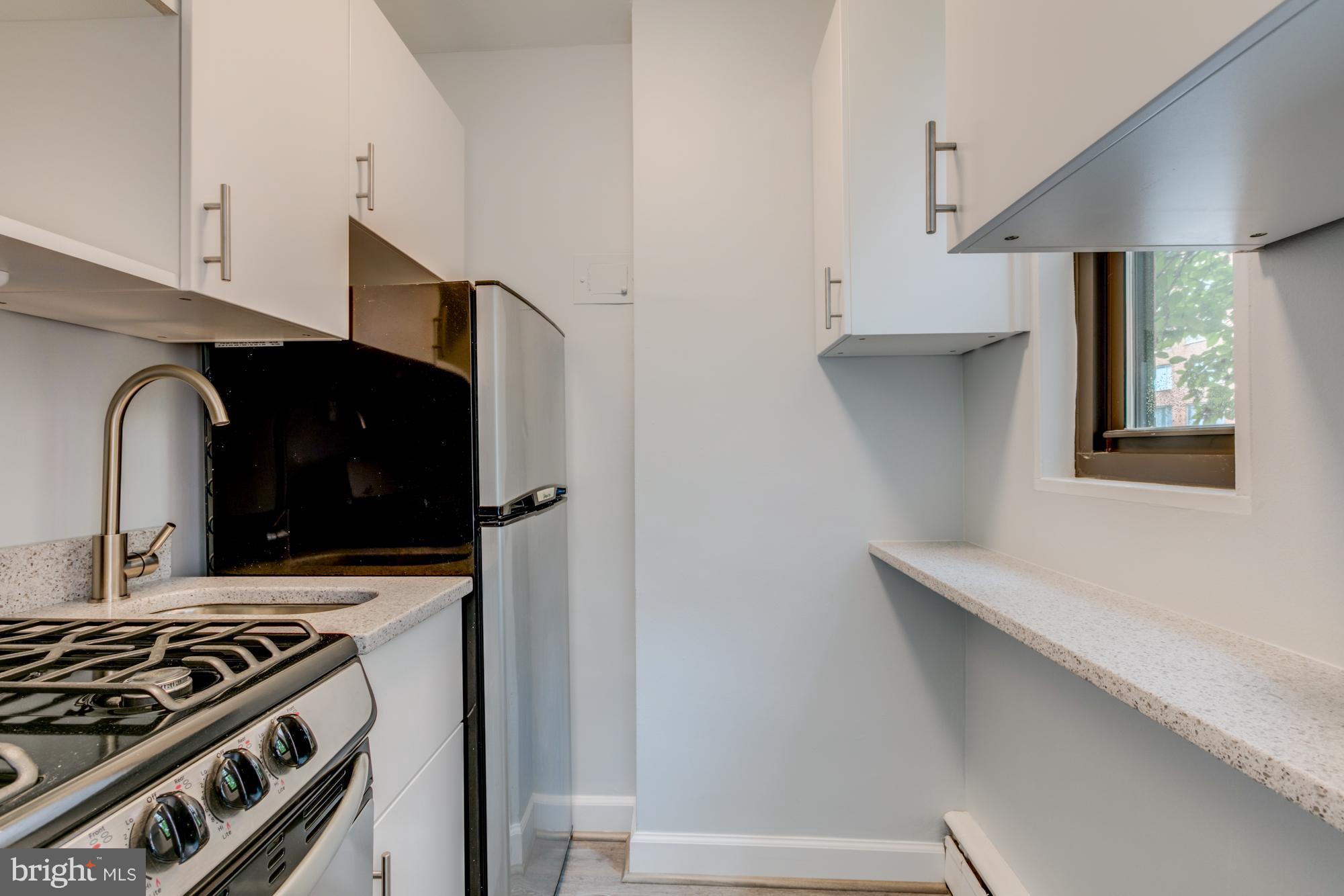 RIVER PLACE EAST - Residential Lease