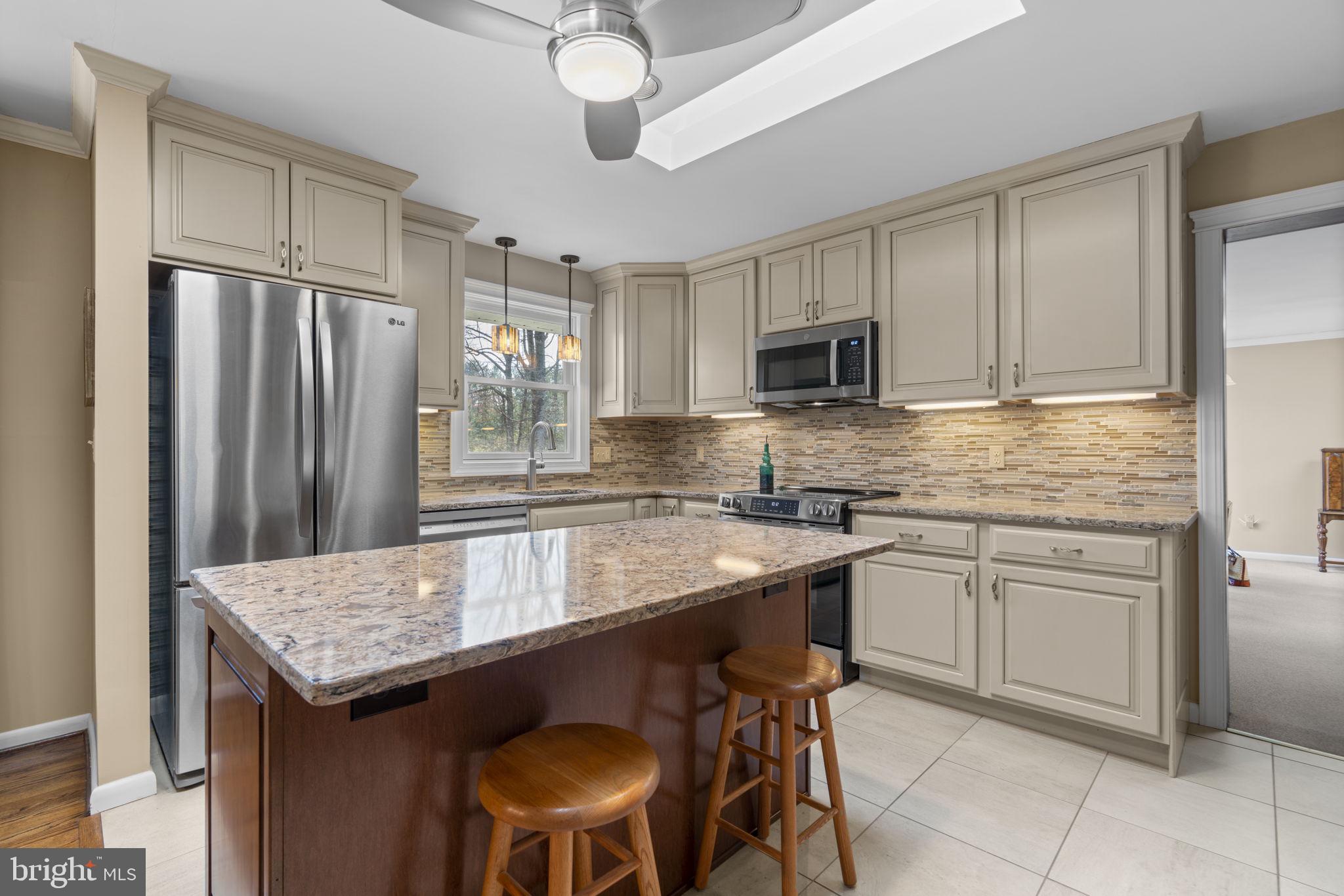 EVERGREEN VALLEY ESTATES - Residential