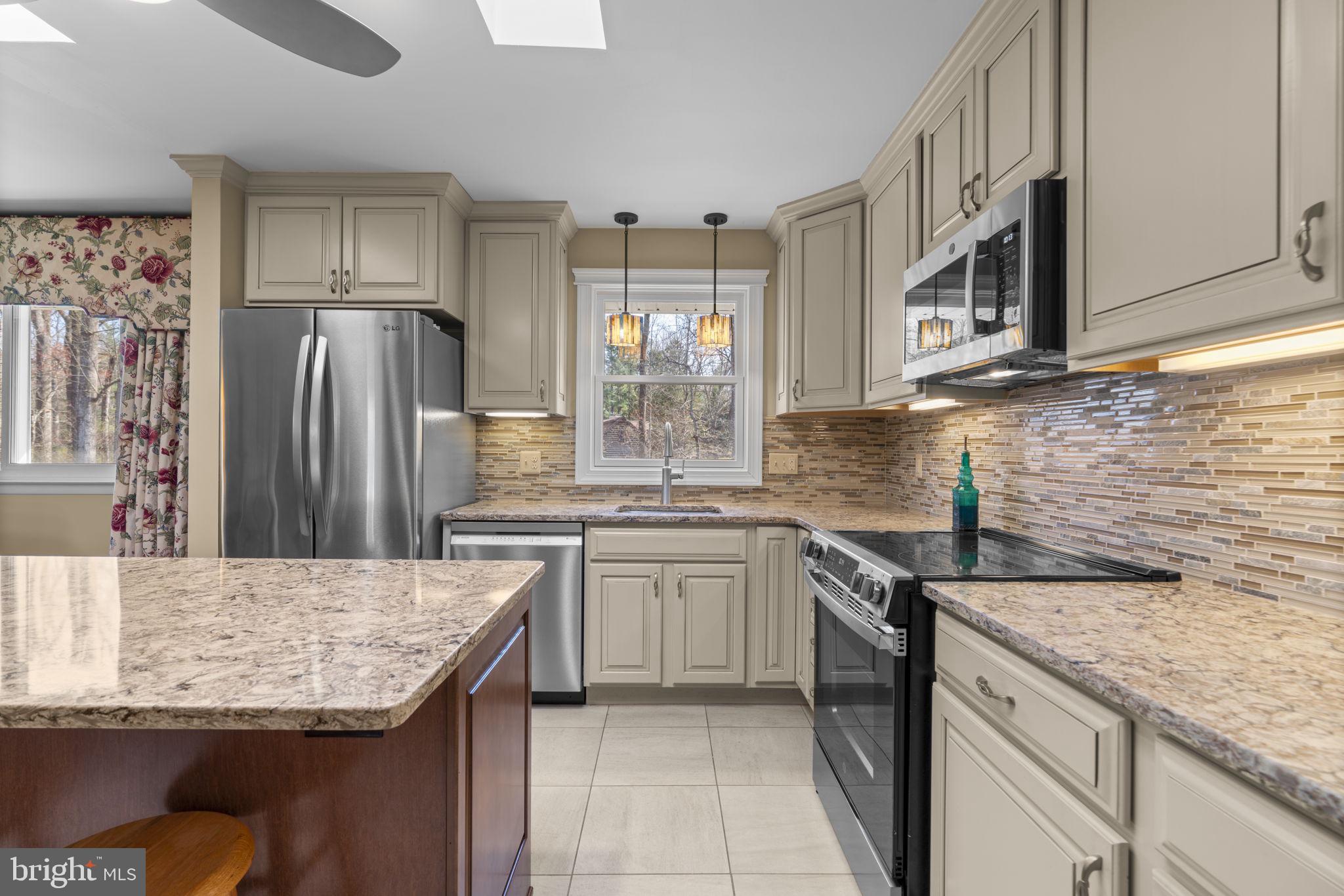 EVERGREEN VALLEY ESTATES - Residential