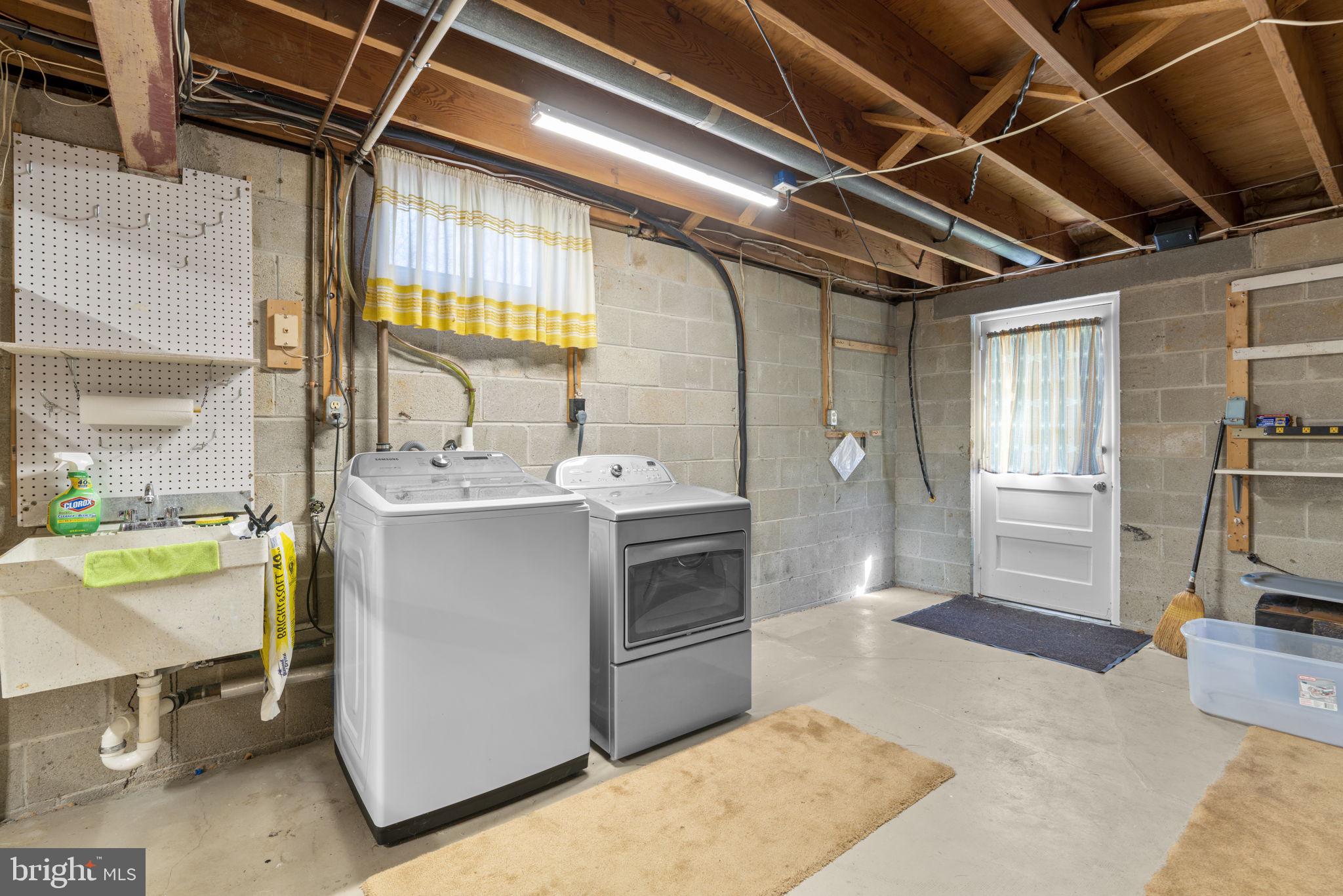 EVERGREEN VALLEY ESTATES - Residential