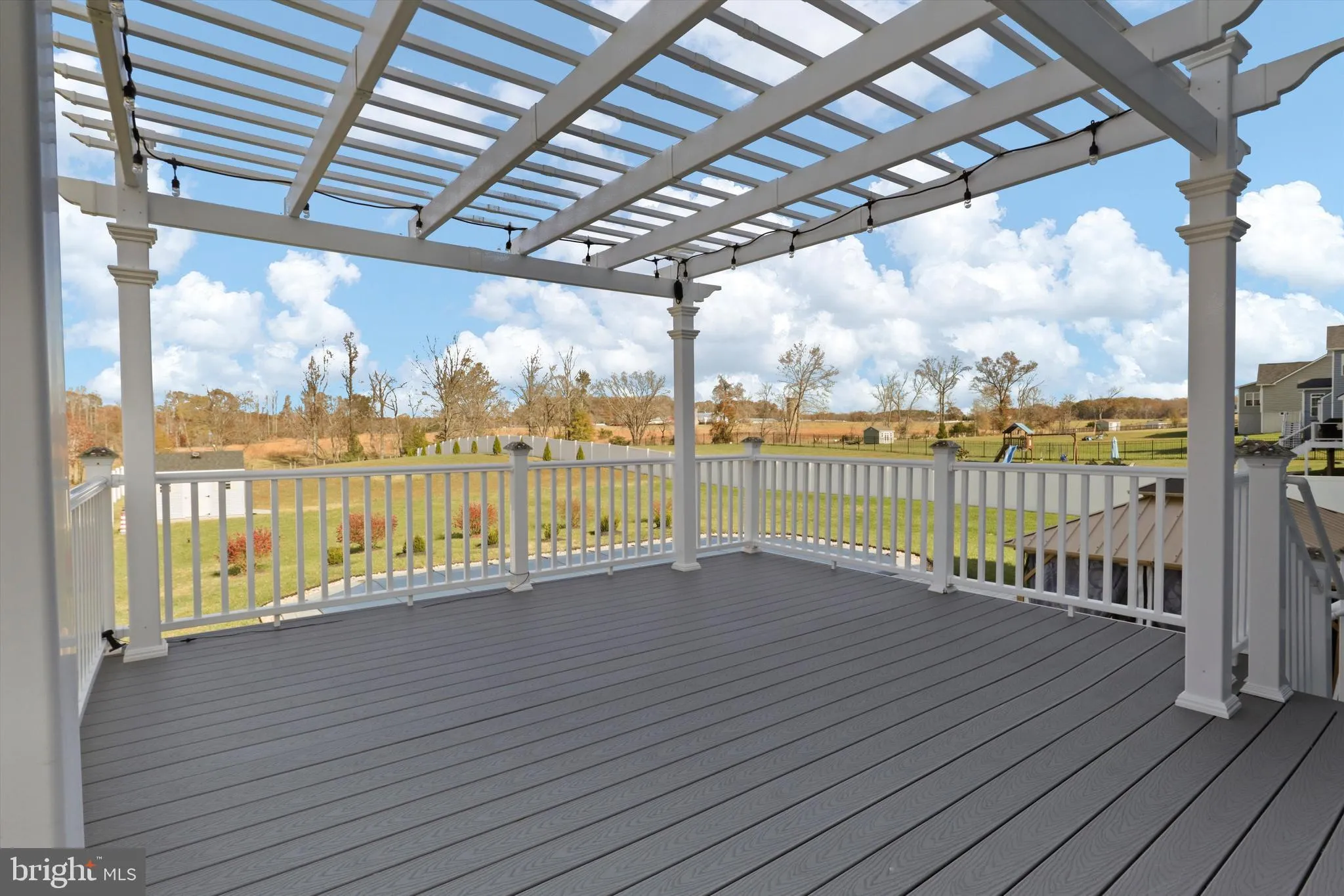 Spotsylvania, Virginia 22553, United States, 4 Bedrooms Bedrooms, ,4 BathroomsBathrooms,Residential,Pending,34780