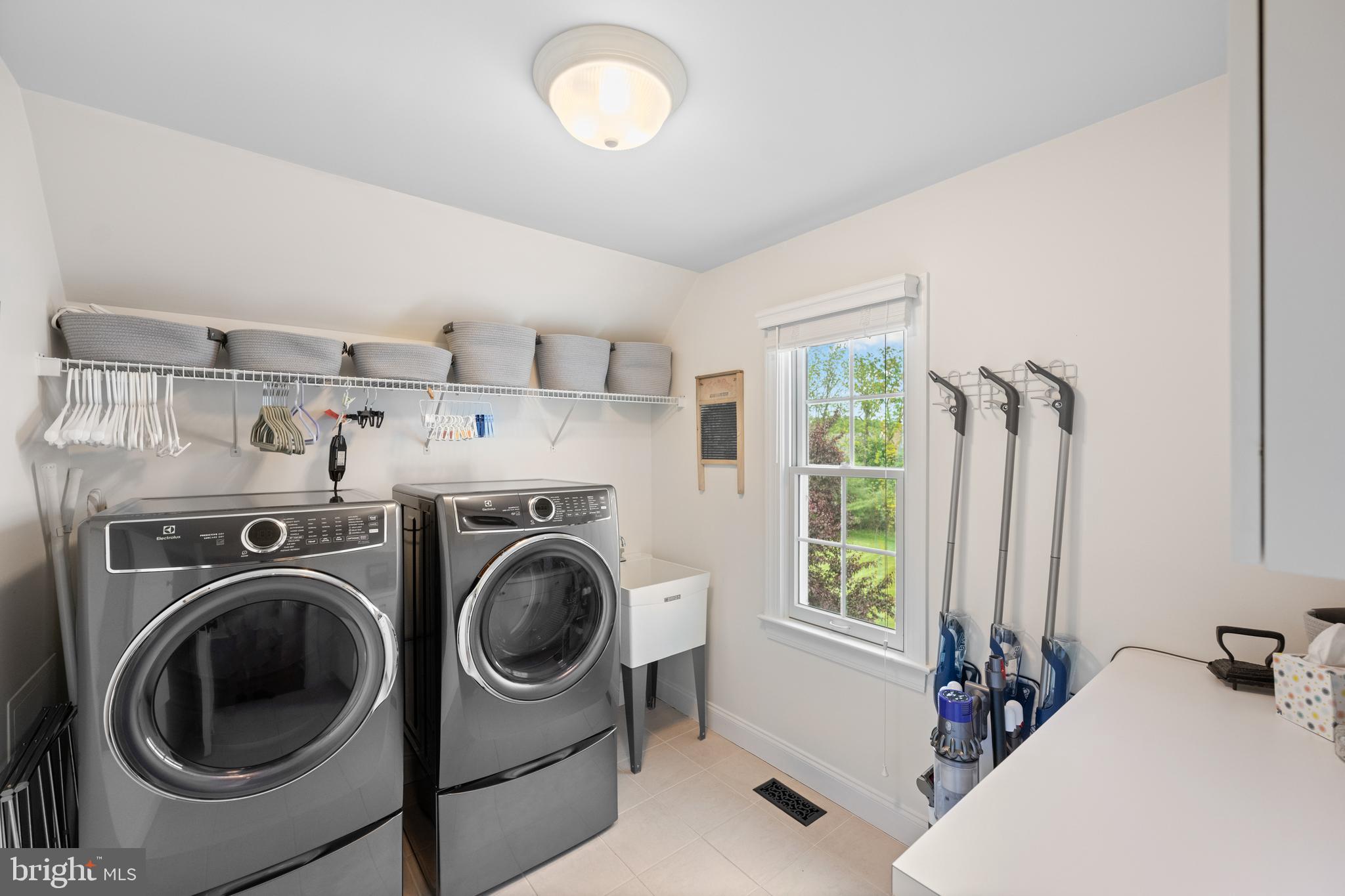 CLAREMONT - Residential
