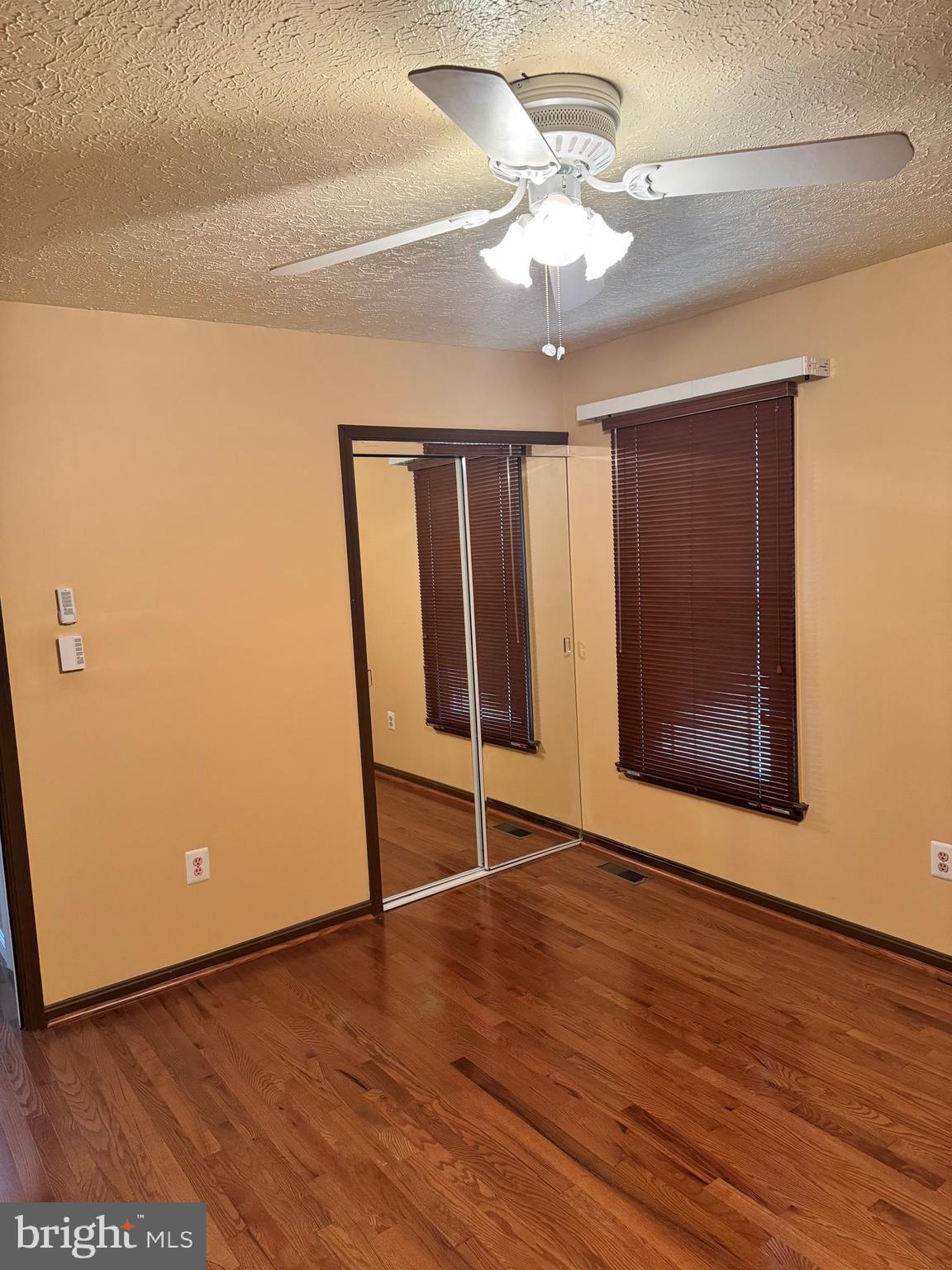 FREETOWN VILLAGE - Residential Lease