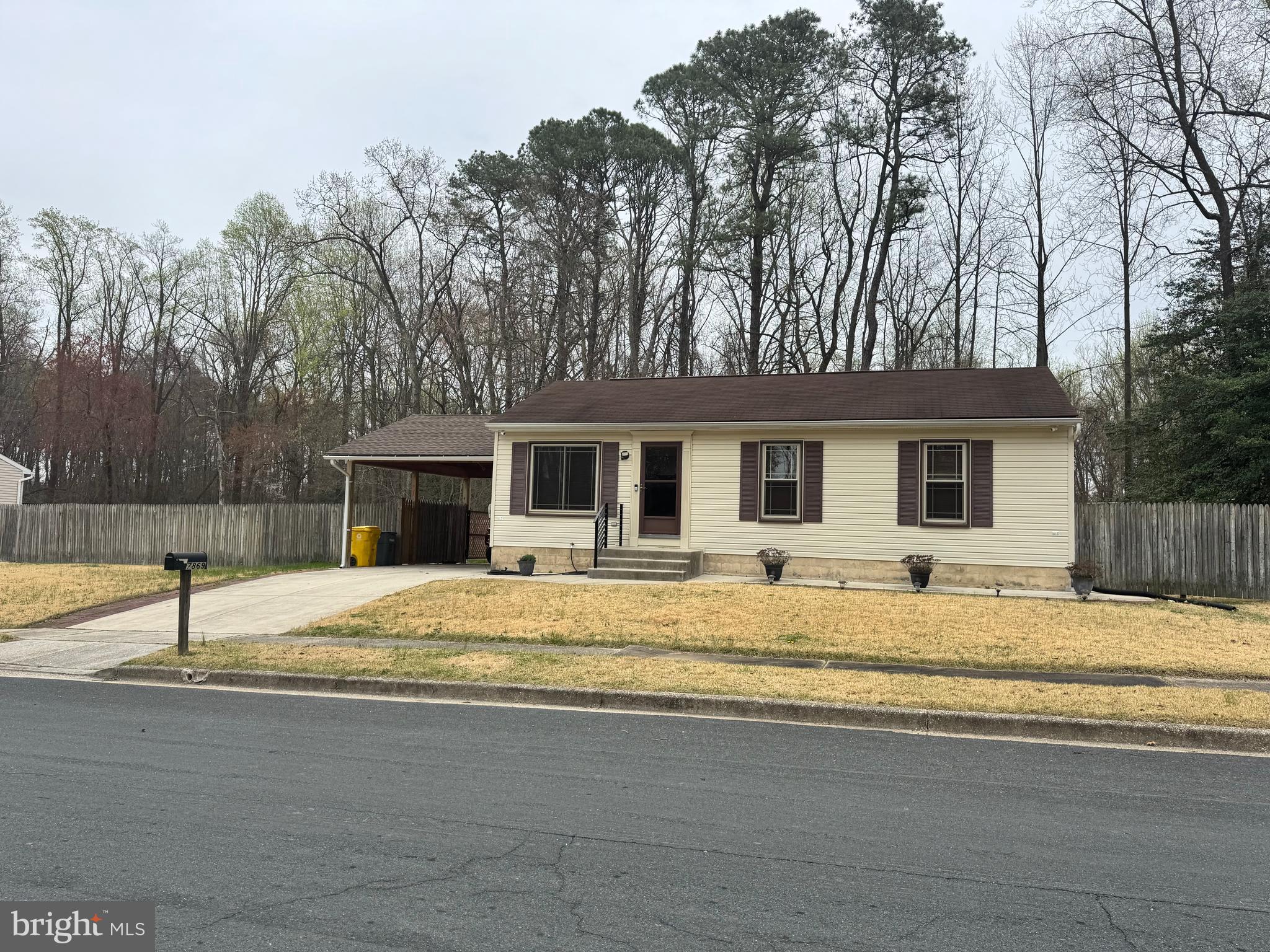 FREETOWN VILLAGE - Residential Lease