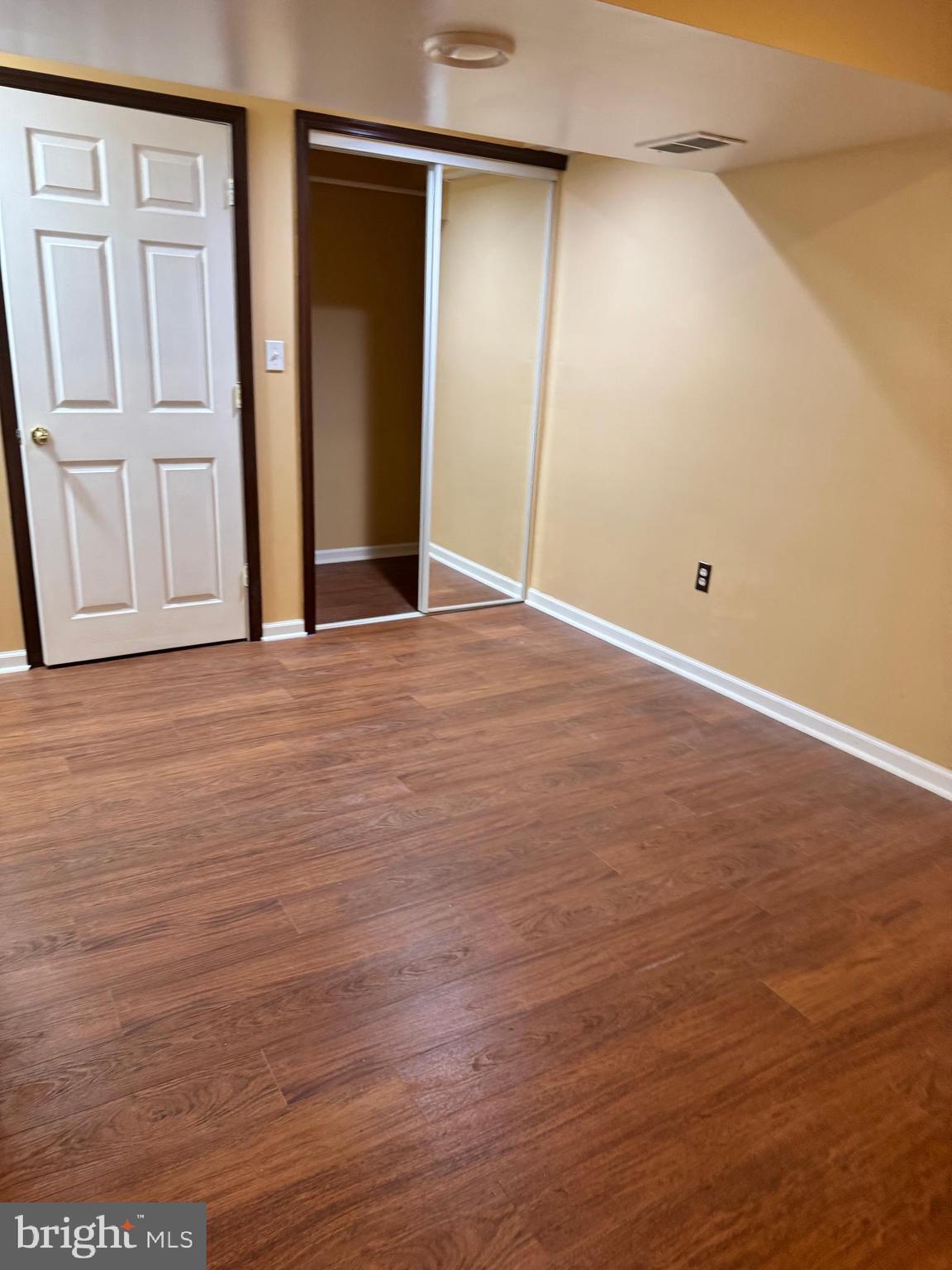 FREETOWN VILLAGE - Residential Lease