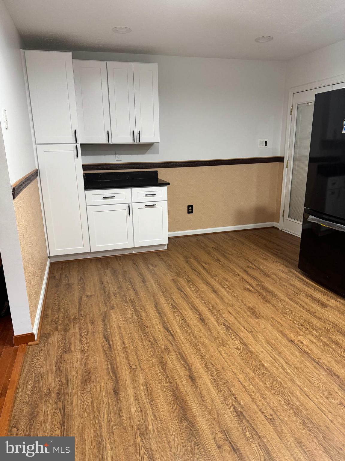 FREETOWN VILLAGE - Residential Lease