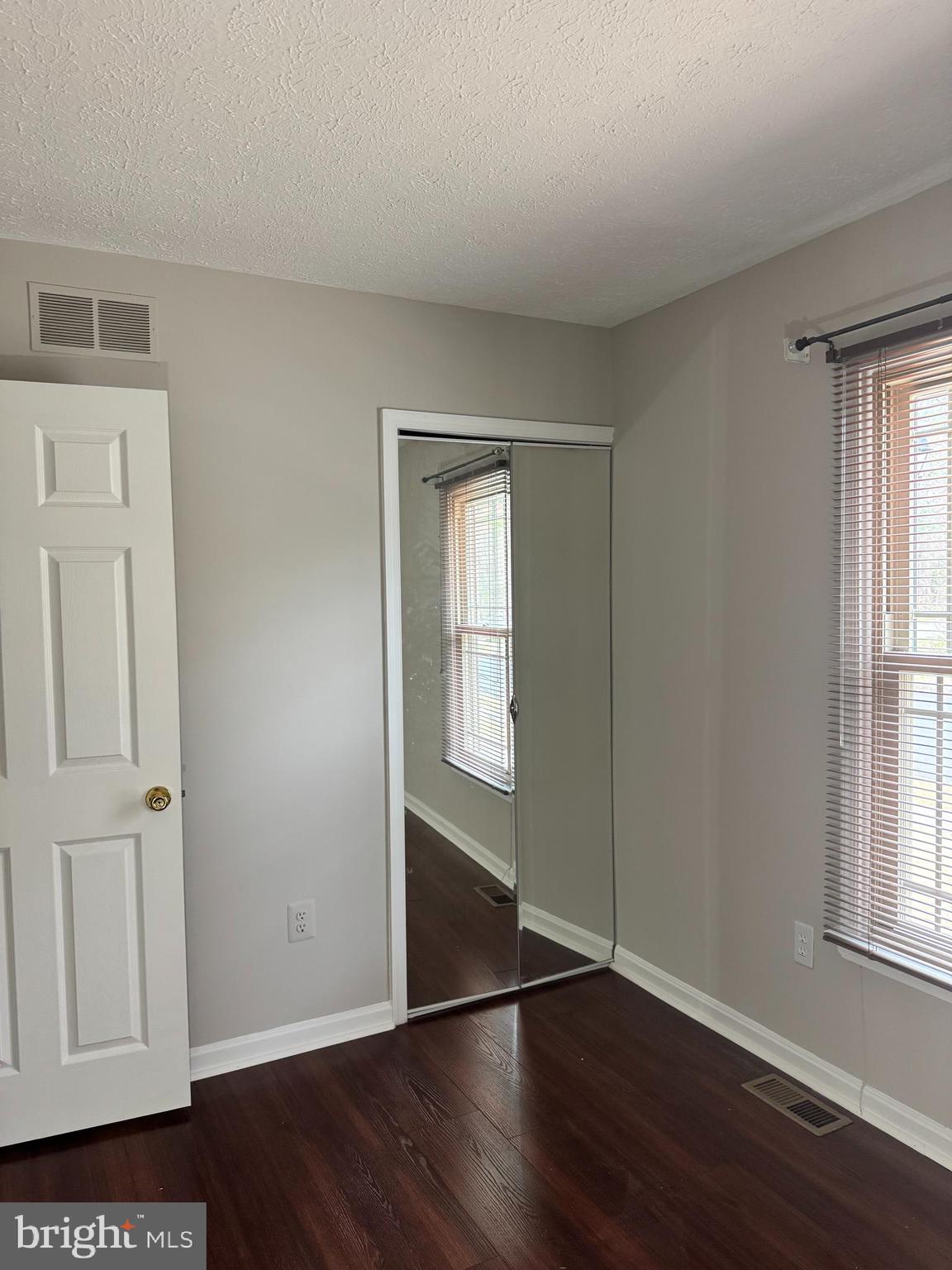 FREETOWN VILLAGE - Residential Lease