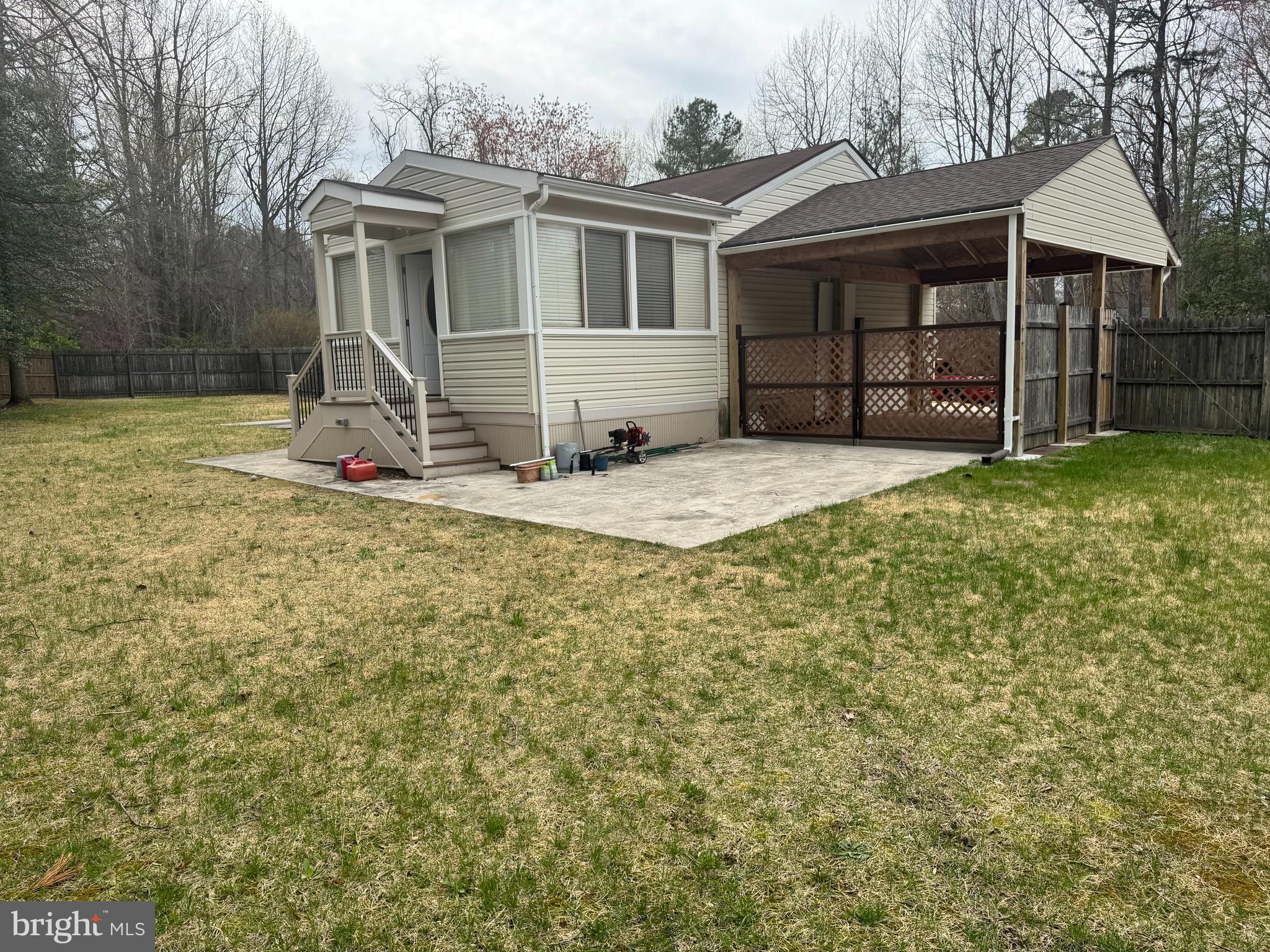 FREETOWN VILLAGE - Residential Lease