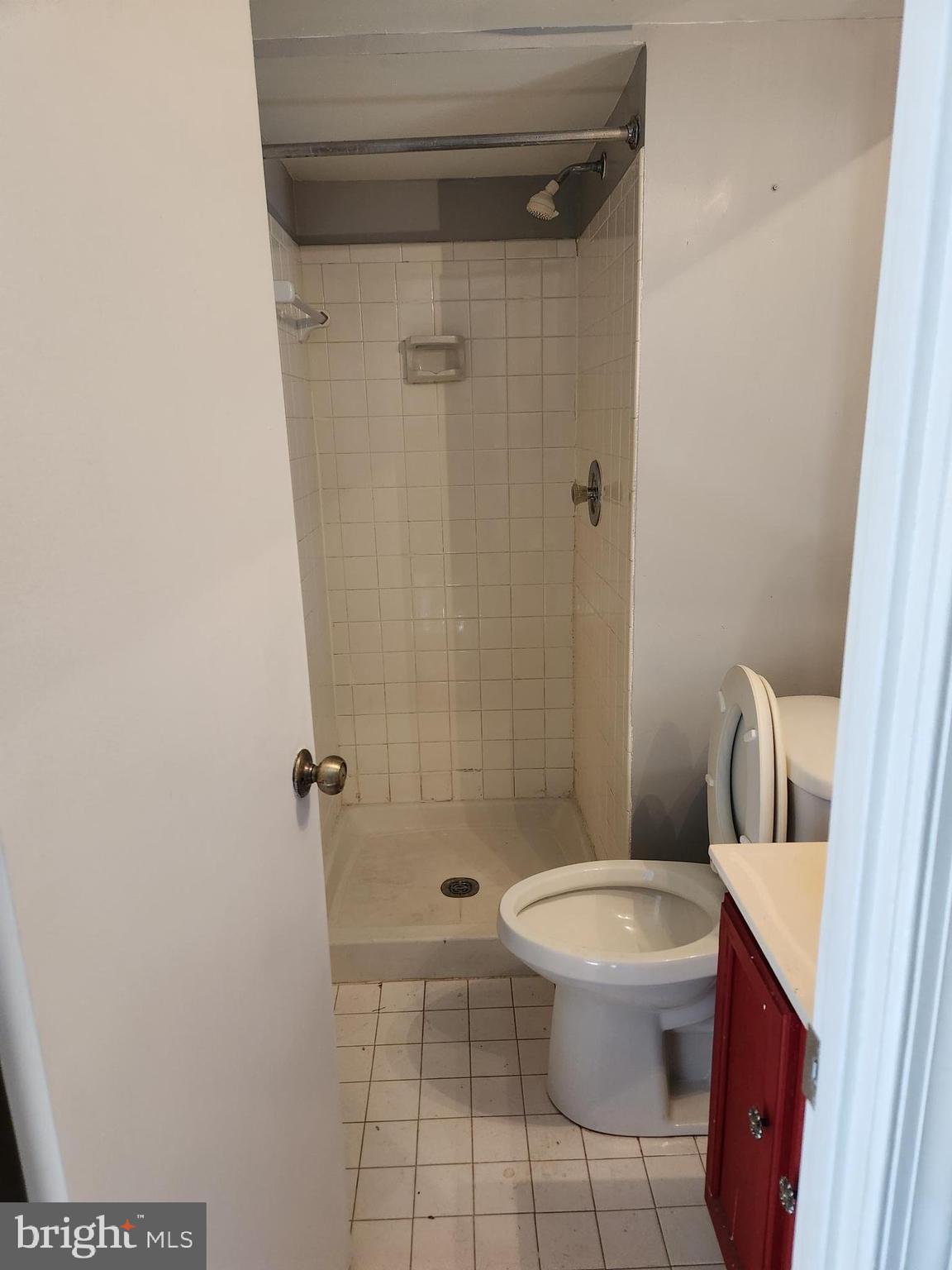 PRINCETON SQUARE - Residential Lease