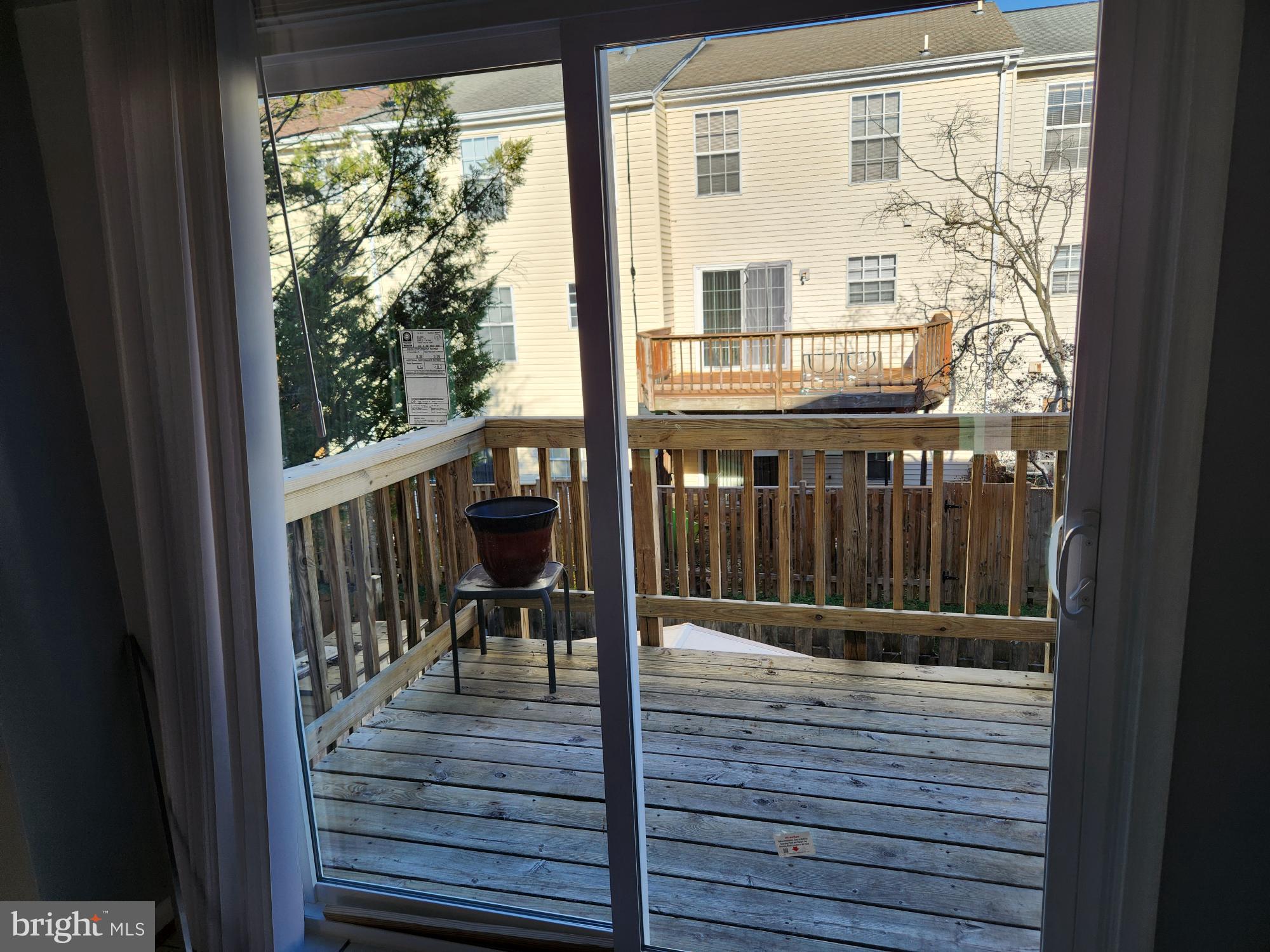 PRINCETON SQUARE - Residential Lease