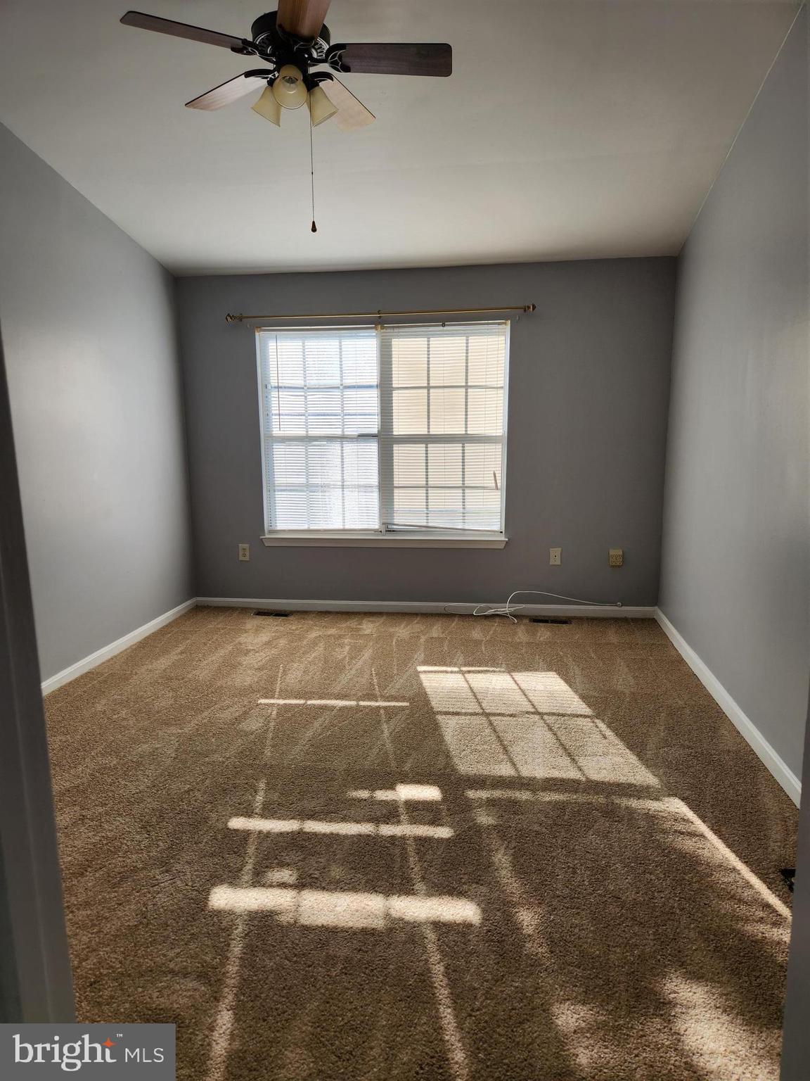 PRINCETON SQUARE - Residential Lease