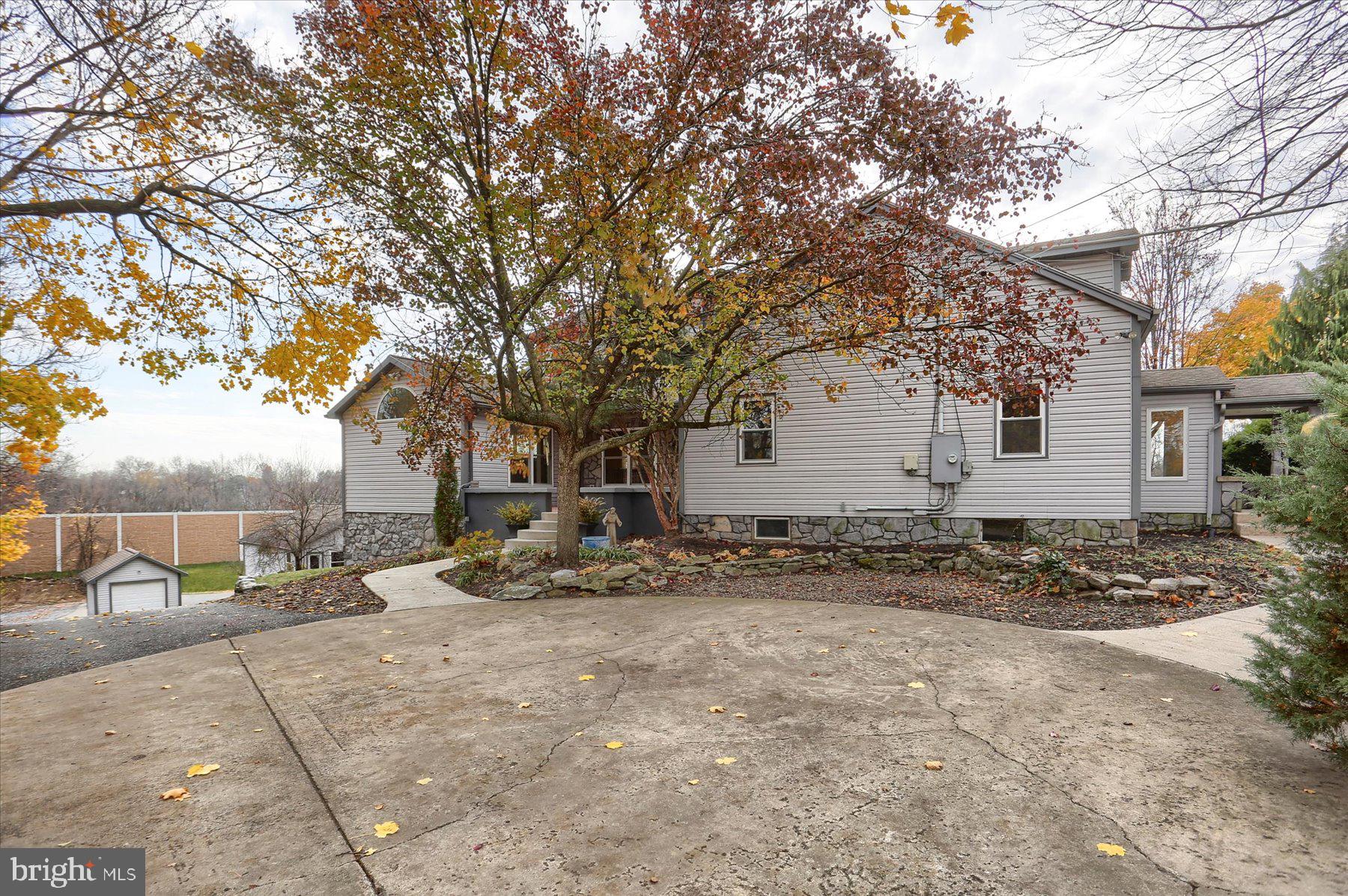 407 N LOCKWILLOW AVENUE