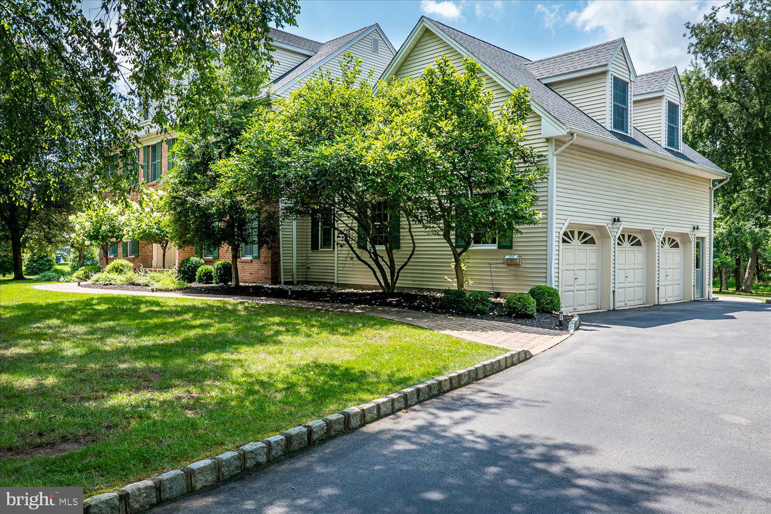 144 BELLE GLADES LANE