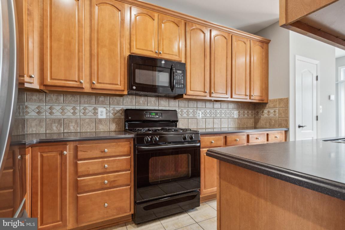 BROADLANDS SOUTH - Residential Lease